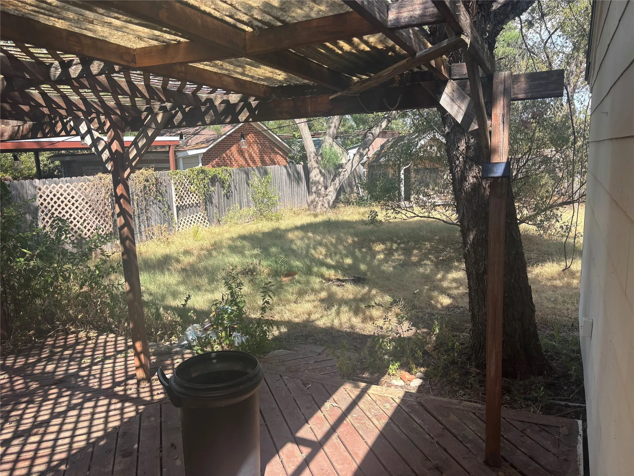 Single Family Residence For Rent in Taylor County , 1841 Belmont Boulevard, Abilene, Texas 79602, 3 Bedroom, 2 Bathroom, Garage spaces, 1,464 Sqft, built in 1948, mls#21392104, Real Estate Agent in Abilene, Homes For Rent in Taylor county, Homes For Rent in Abilene, Realtor in Abilene Texas, Real Estate Brokerage Independent Realty Texas, Luminita Cordes Realtor