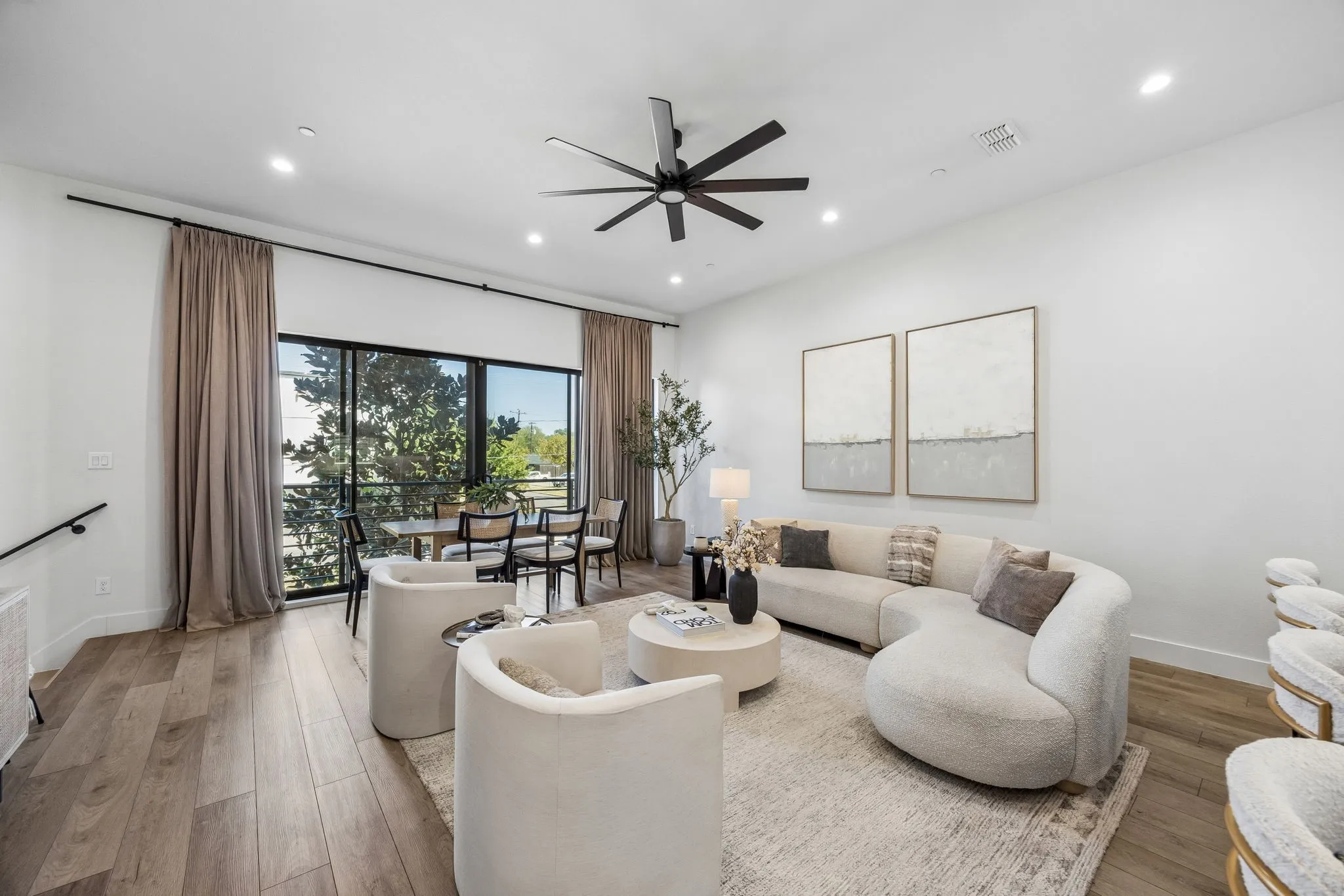 Condominium For Rent in Dallas County , 1865 Summit Avenue 102, Dallas, Texas 75206, 2 Bedroom, 3 Bathroom, 2 Garage spaces, 1,524 Sqft, built in 2019, mls#21388890, Real Estate Agent in Dallas, Homes For Rent in Dallas county, Homes For Rent in Dallas, Realtor in Dallas Texas, Real Estate Brokerage Independent Realty Texas, Luminita Cordes Realtor