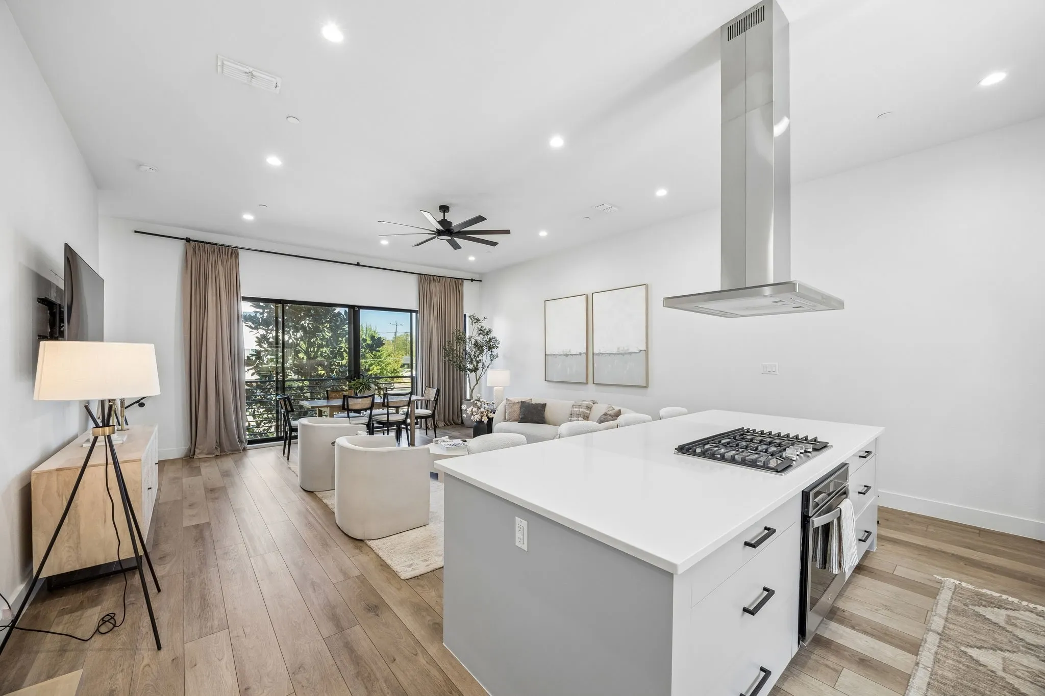 Condominium For Rent in Dallas County , 1865 Summit Avenue 102, Dallas, Texas 75206, 2 Bedroom, 3 Bathroom, 2 Garage spaces, 1,524 Sqft, built in 2019, mls#21388890, Real Estate Agent in Dallas, Homes For Rent in Dallas county, Homes For Rent in Dallas, Realtor in Dallas Texas, Real Estate Brokerage Independent Realty Texas, Luminita Cordes Realtor
