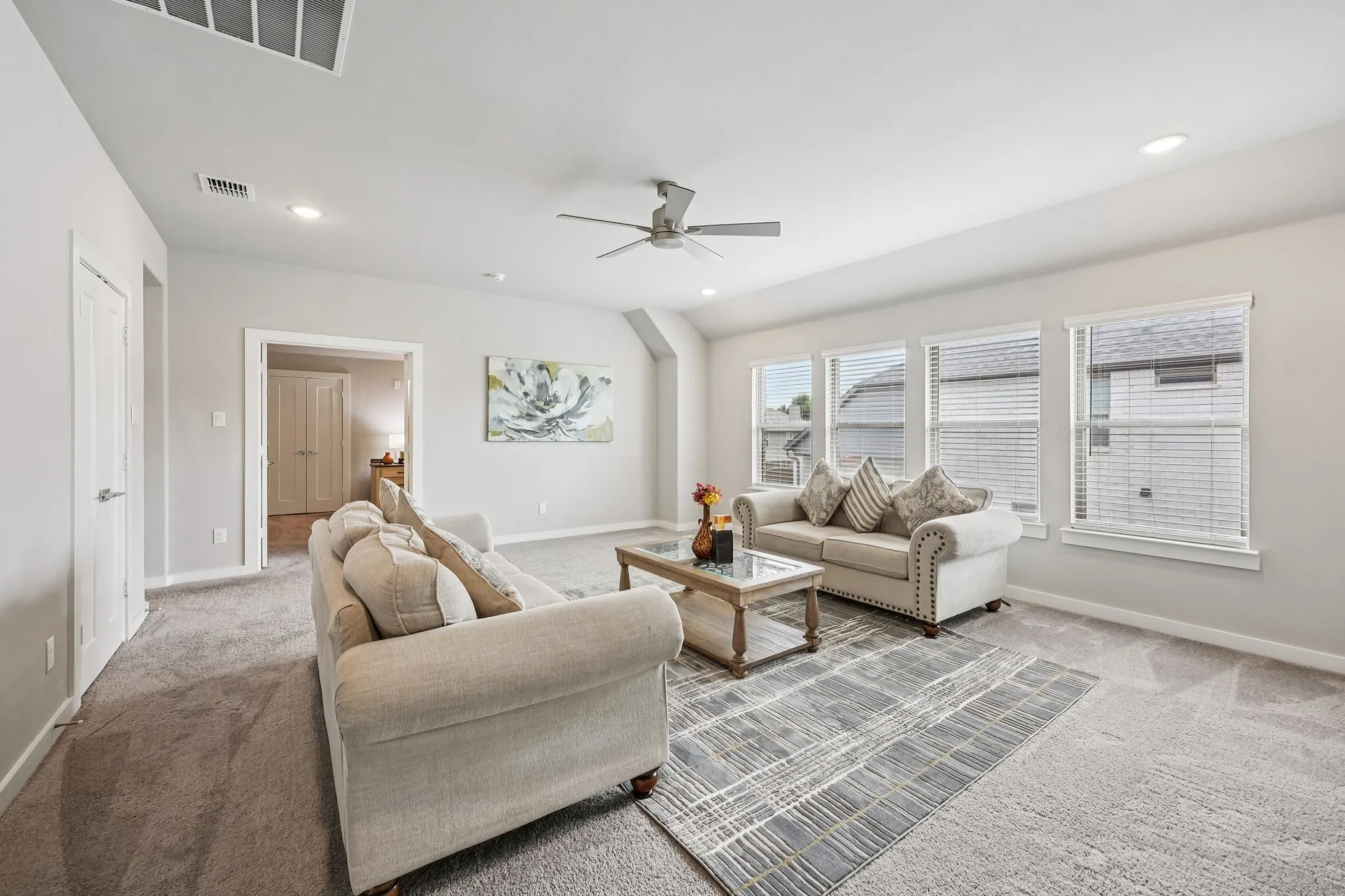 Single Family Residence For Sale in Denton County , 1601 Thunderbird Drive, Fort Worth, Texas 76052, 5 Bedroom, 5 Bathroom, 3 Garage spaces, 4,121 Sqft, built in 2022, mls#21392073, Real Estate Agent in Fort Worth, Homes For Sale in Denton county, Homes For Sale in Fort Worth, Realtor in Fort Worth Texas, Real Estate Brokerage Independent Realty Texas, Luminita Cordes Realtor