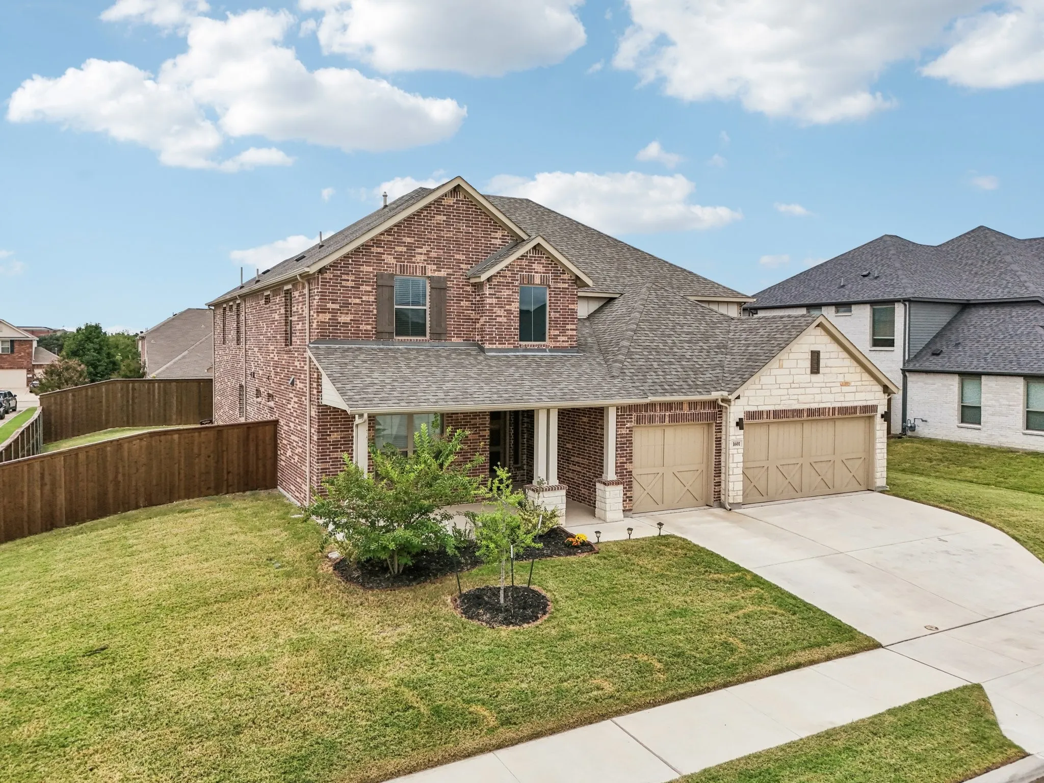 Single Family Residence For Sale in Denton County , 1601 Thunderbird Drive, Fort Worth, Texas 76052, 5 Bedroom, 5 Bathroom, 3 Garage spaces, 4,121 Sqft, built in 2022, mls#21392073, Real Estate Agent in Fort Worth, Homes For Sale in Denton county, Homes For Sale in Fort Worth, Realtor in Fort Worth Texas, Real Estate Brokerage Independent Realty Texas, Luminita Cordes Realtor