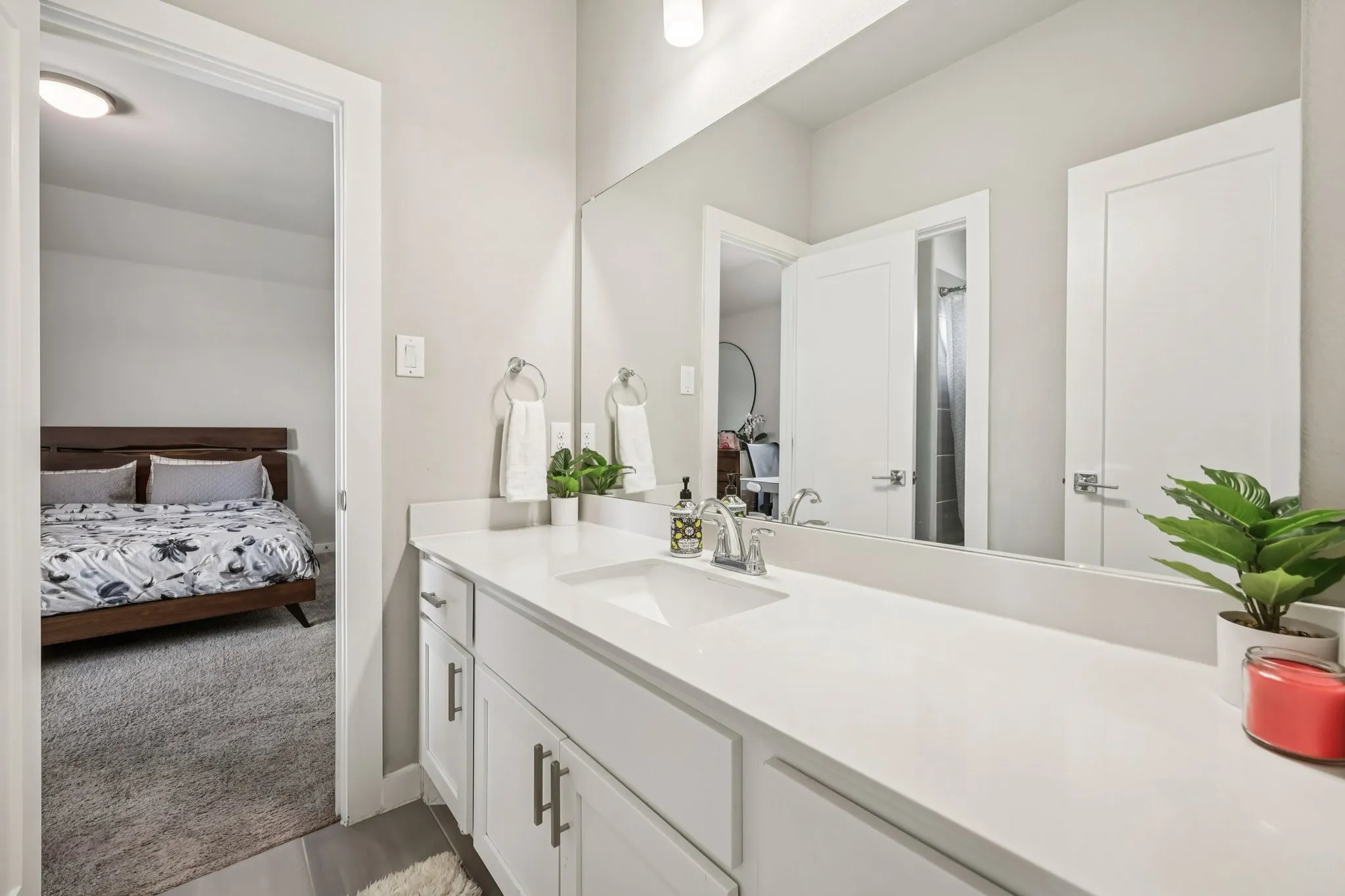 Single Family Residence For Sale in Denton County , 1601 Thunderbird Drive, Fort Worth, Texas 76052, 5 Bedroom, 5 Bathroom, 3 Garage spaces, 4,121 Sqft, built in 2022, mls#21392073, Real Estate Agent in Fort Worth, Homes For Sale in Denton county, Homes For Sale in Fort Worth, Realtor in Fort Worth Texas, Real Estate Brokerage Independent Realty Texas, Luminita Cordes Realtor