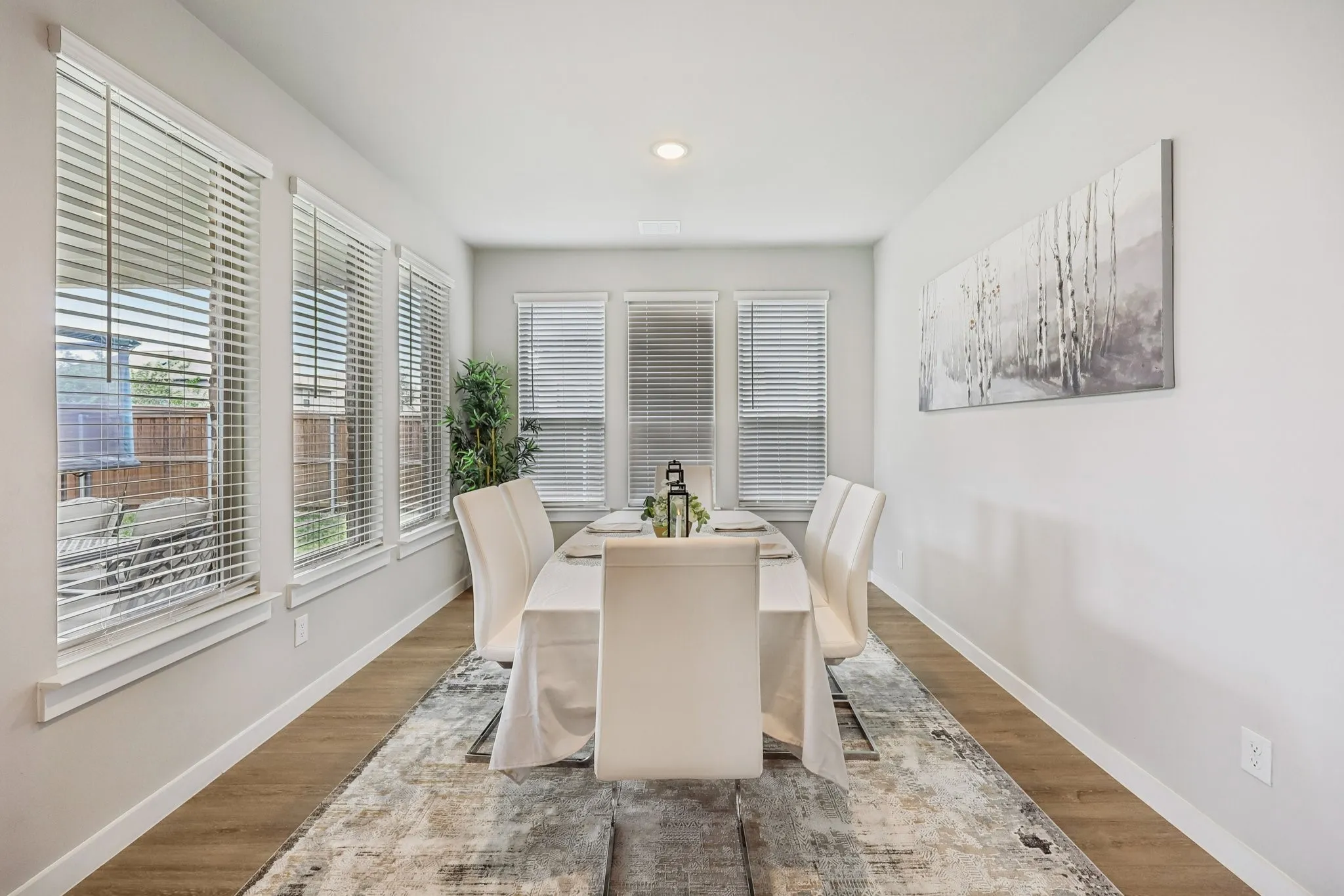 Single Family Residence For Sale in Denton County , 1601 Thunderbird Drive, Fort Worth, Texas 76052, 5 Bedroom, 5 Bathroom, 3 Garage spaces, 4,121 Sqft, built in 2022, mls#21392073, Real Estate Agent in Fort Worth, Homes For Sale in Denton county, Homes For Sale in Fort Worth, Realtor in Fort Worth Texas, Real Estate Brokerage Independent Realty Texas, Luminita Cordes Realtor