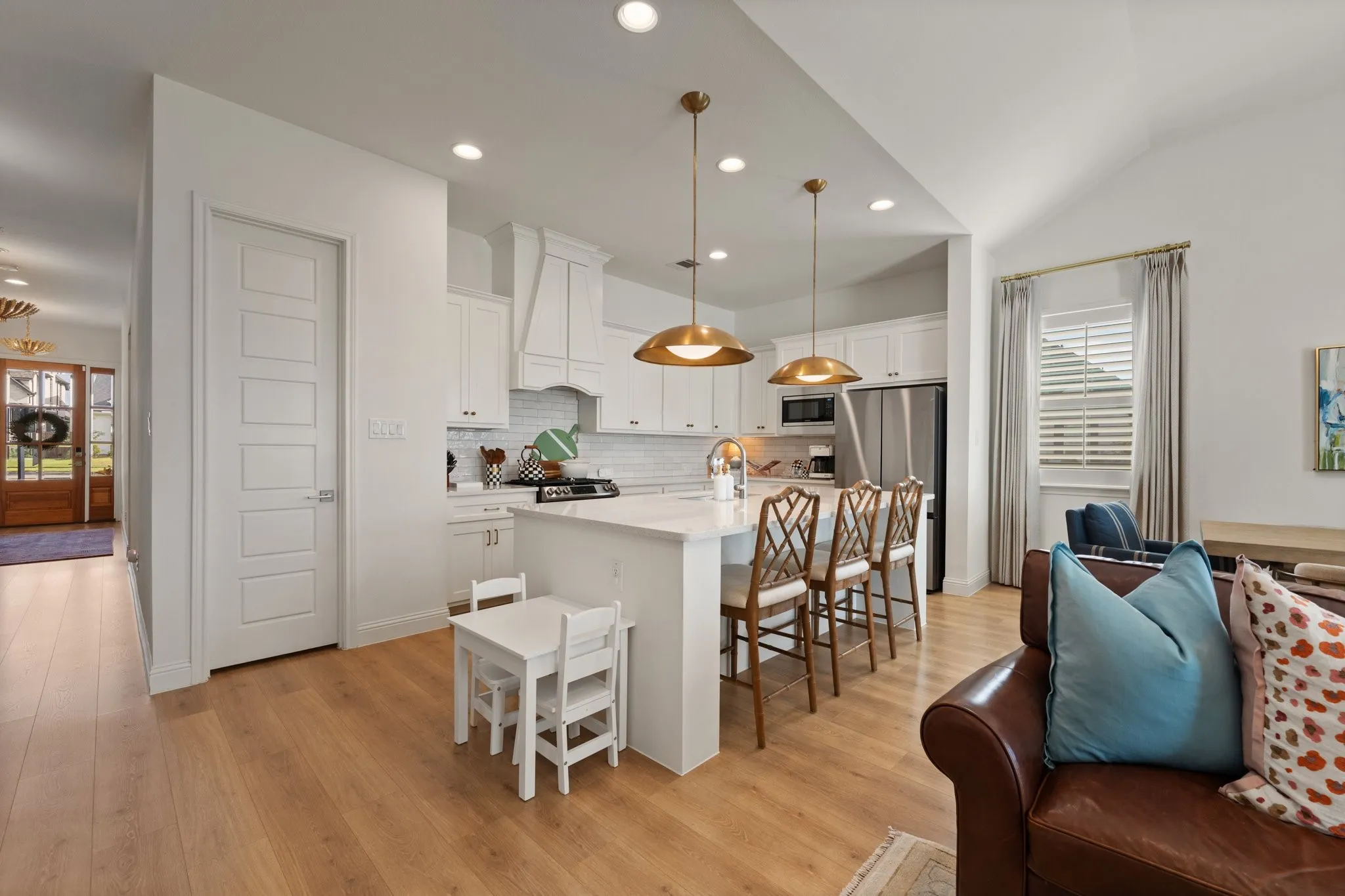 Single Family Residence For Sale in Parker County , 14401 Greymoore Circle, Fort Worth, Texas 76008, 4 Bedroom, 2 Bathroom, 2 Garage spaces, 2,160 Sqft, built in 2021, mls#21392060, Real Estate Agent in Fort Worth, Homes For Sale in Parker county, Homes For Sale in Fort Worth, Realtor in Fort Worth Texas, Real Estate Brokerage Independent Realty Texas, Luminita Cordes Realtor