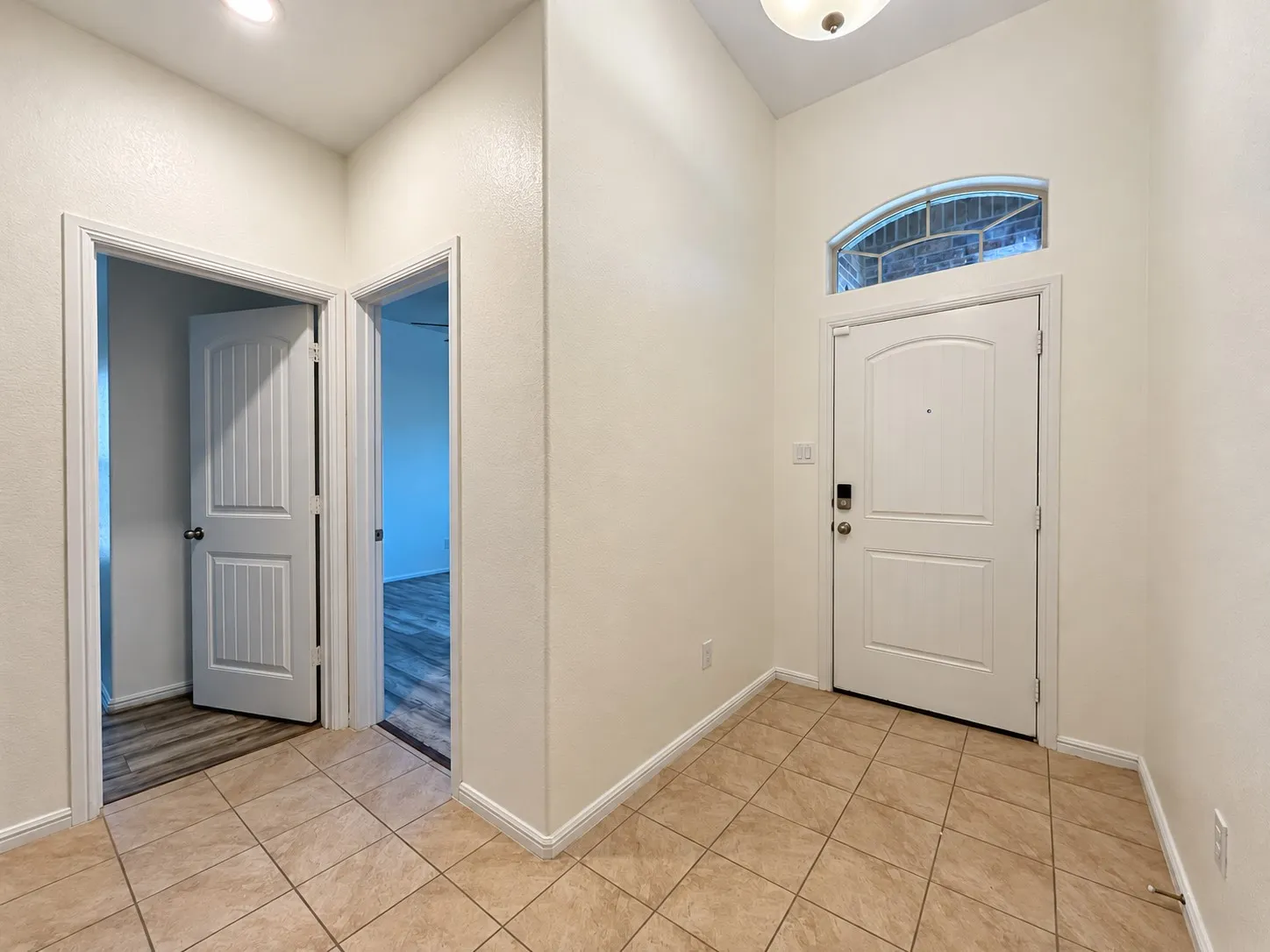 Single Family Residence For Rent in Tarrant County , 712 Ben Lake Trail, Fort Worth, Texas 76120, 4 Bedroom, 2 Bathroom, 2 Garage spaces, 1,574 Sqft, built in 2019, mls#21392118, Real Estate Agent in Fort Worth, Homes For Rent in Tarrant county, Homes For Rent in Fort Worth, Realtor in Fort Worth Texas, Real Estate Brokerage Independent Realty Texas, Luminita Cordes Realtor