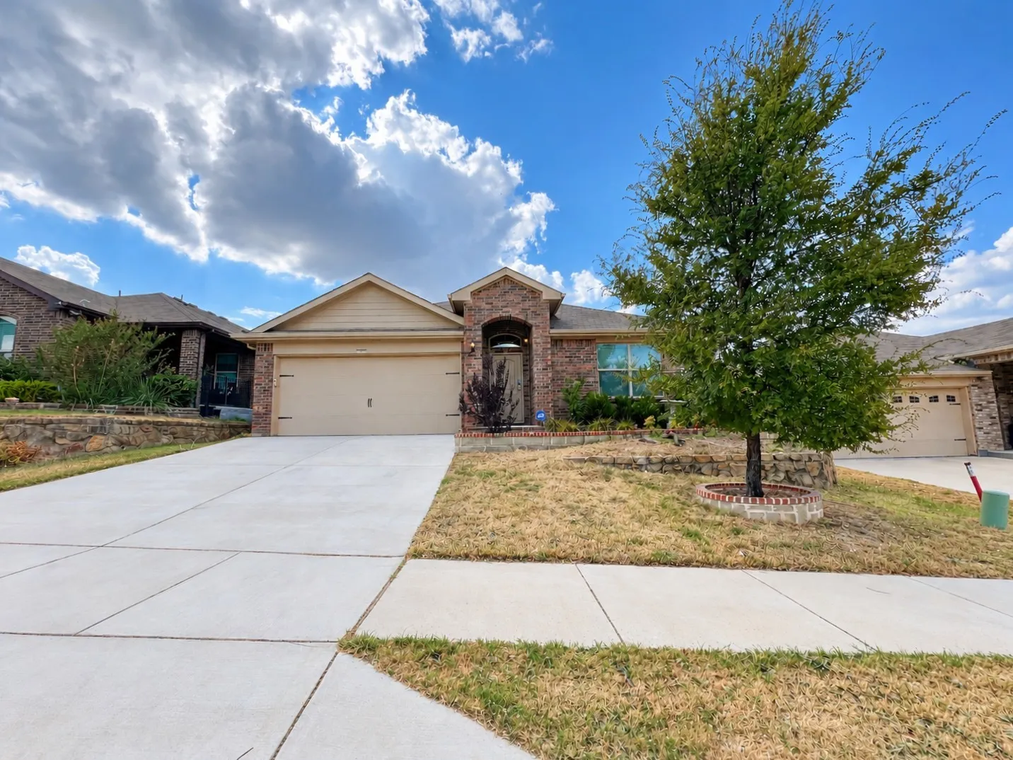 Single Family Residence For Rent in Tarrant County , 712 Ben Lake Trail, Fort Worth, Texas 76120, 4 Bedroom, 2 Bathroom, 2 Garage spaces, 1,574 Sqft, built in 2019, mls#21392118, Real Estate Agent in Fort Worth, Homes For Rent in Tarrant county, Homes For Rent in Fort Worth, Realtor in Fort Worth Texas, Real Estate Brokerage Independent Realty Texas, Luminita Cordes Realtor