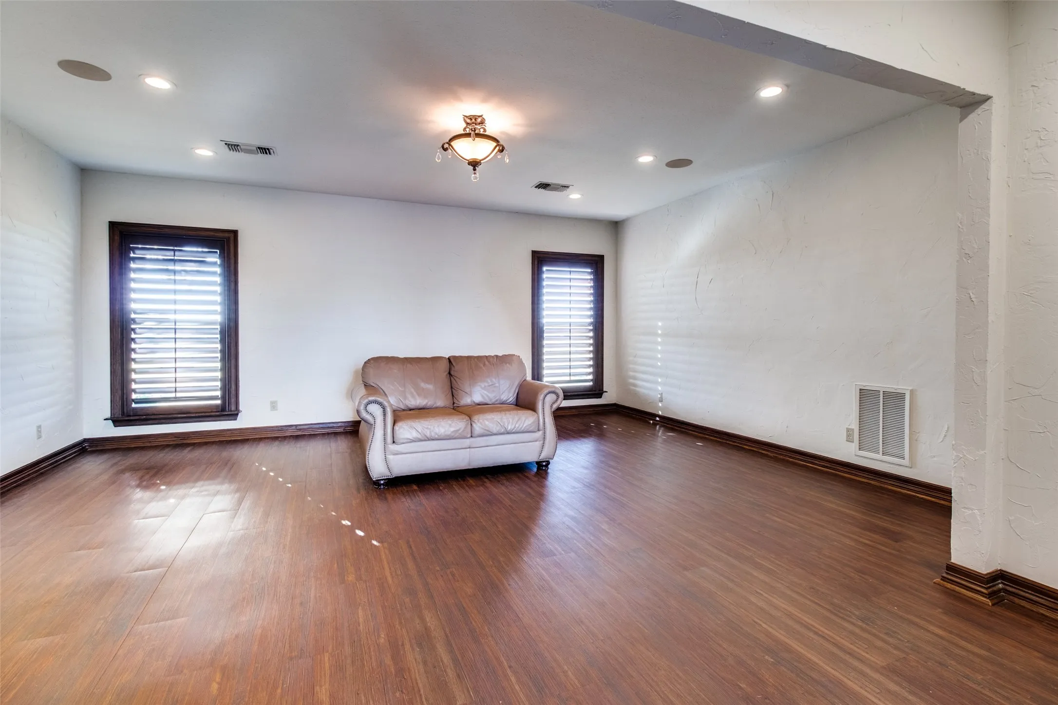 Expansive primary suite with ensuite luxury bath