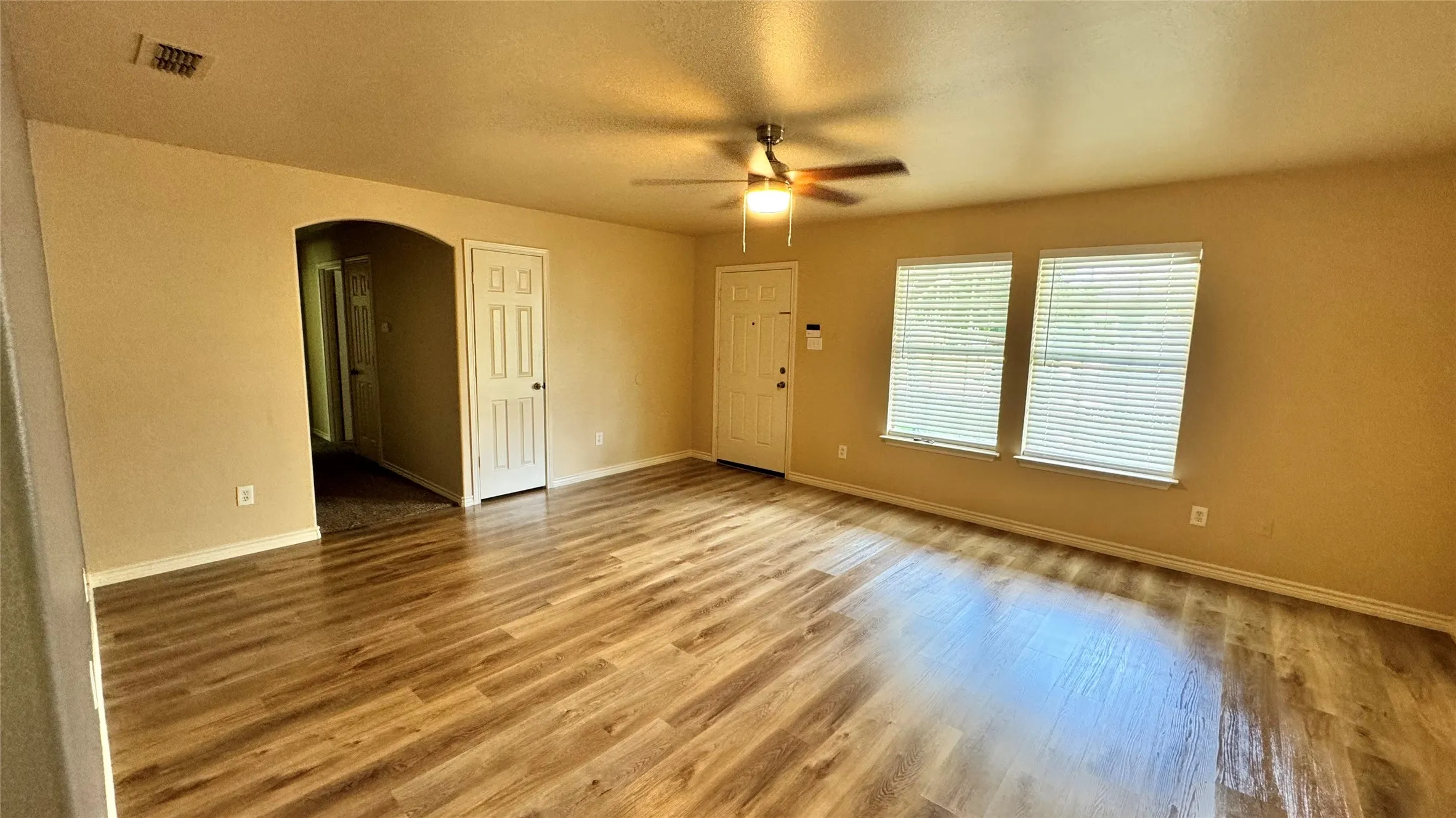 Single Family Residence For Rent in Hunt County , 1715 Hemphill Street, Greenville, Texas 75401, 3 Bedroom, 2 Bathroom, Garage spaces, 1,230 Sqft, built in 2004, mls#21392124, Real Estate Agent in Greenville, Homes For Rent in Hunt county, Homes For Rent in Greenville, Realtor in Greenville Texas, Real Estate Brokerage Independent Realty Texas, Luminita Cordes Realtor