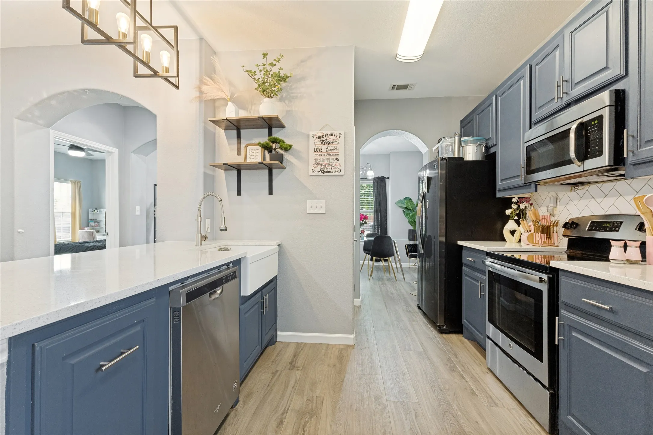 Single Family Residence For Rent in Tarrant County , 3616 Eagle Nest Street, Fort Worth, Texas 76106, 3 Bedroom, 2 Bathroom, 1 Garage spaces, 1,443 Sqft, built in 2015, mls#21392125, Real Estate Agent in Fort Worth, Homes For Rent in Tarrant county, Homes For Rent in Fort Worth, Realtor in Fort Worth Texas, Real Estate Brokerage Independent Realty Texas, Luminita Cordes Realtor