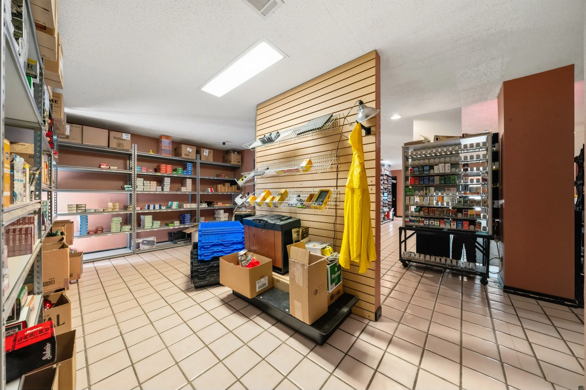 Business For Sale in Hill County , 1225 N Brazos Street N, Whitney, Texas 76692, 0, 0, Garage spaces, 2,400 Sqft, built in 0, mls#21391456, Real Estate Agent in Whitney, Homes For Sale in Hill county, Homes For Sale in Whitney, Realtor in Whitney Texas, Real Estate Brokerage Independent Realty Texas, Luminita Cordes Realtor