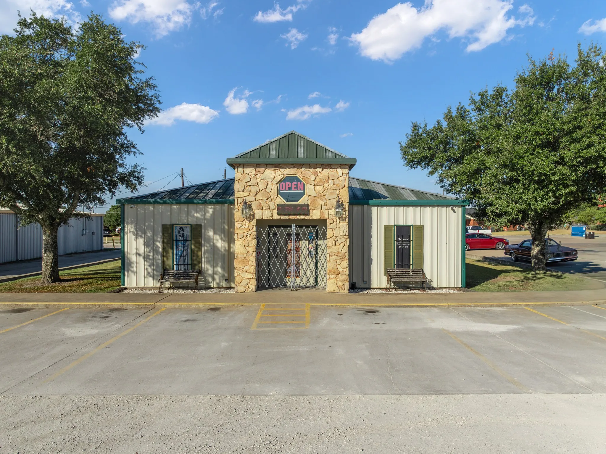 Business For Sale in Hill County , 1225 N Brazos Street N, Whitney, Texas 76692, 0, 0, Garage spaces, 2,400 Sqft, built in 0, mls#21391456, Real Estate Agent in Whitney, Homes For Sale in Hill county, Homes For Sale in Whitney, Realtor in Whitney Texas, Real Estate Brokerage Independent Realty Texas, Luminita Cordes Realtor