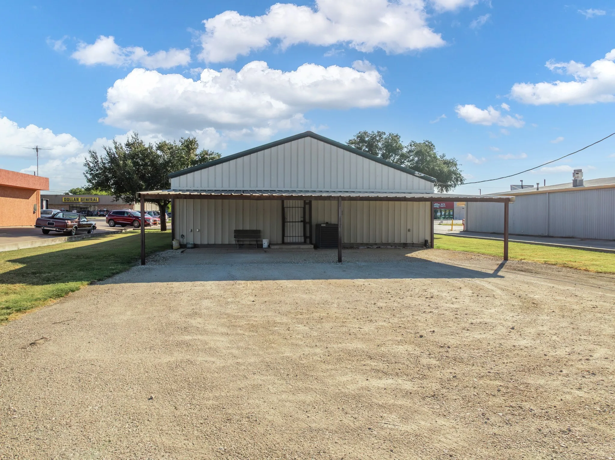 Business For Sale in Hill County , 1225 N Brazos Street N, Whitney, Texas 76692, 0, 0, Garage spaces, 2,400 Sqft, built in 0, mls#21391456, Real Estate Agent in Whitney, Homes For Sale in Hill county, Homes For Sale in Whitney, Realtor in Whitney Texas, Real Estate Brokerage Independent Realty Texas, Luminita Cordes Realtor