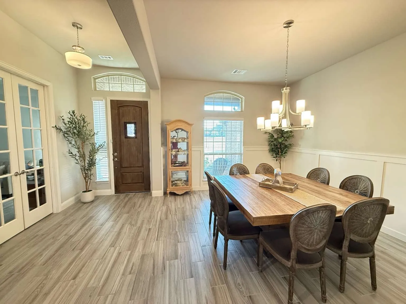 Single Family Residence For Sale in Kaufman County , 1549 Lynx Loop, Forney, Texas 75126, 4 Bedroom, 3 Bathroom, 3 Garage spaces, 3,104 Sqft, built in 2024, mls#21392141, Real Estate Agent in Forney, Homes For Sale in Kaufman county, Homes For Sale in Forney, Realtor in Forney Texas, Real Estate Brokerage Independent Realty Texas, Luminita Cordes Realtor