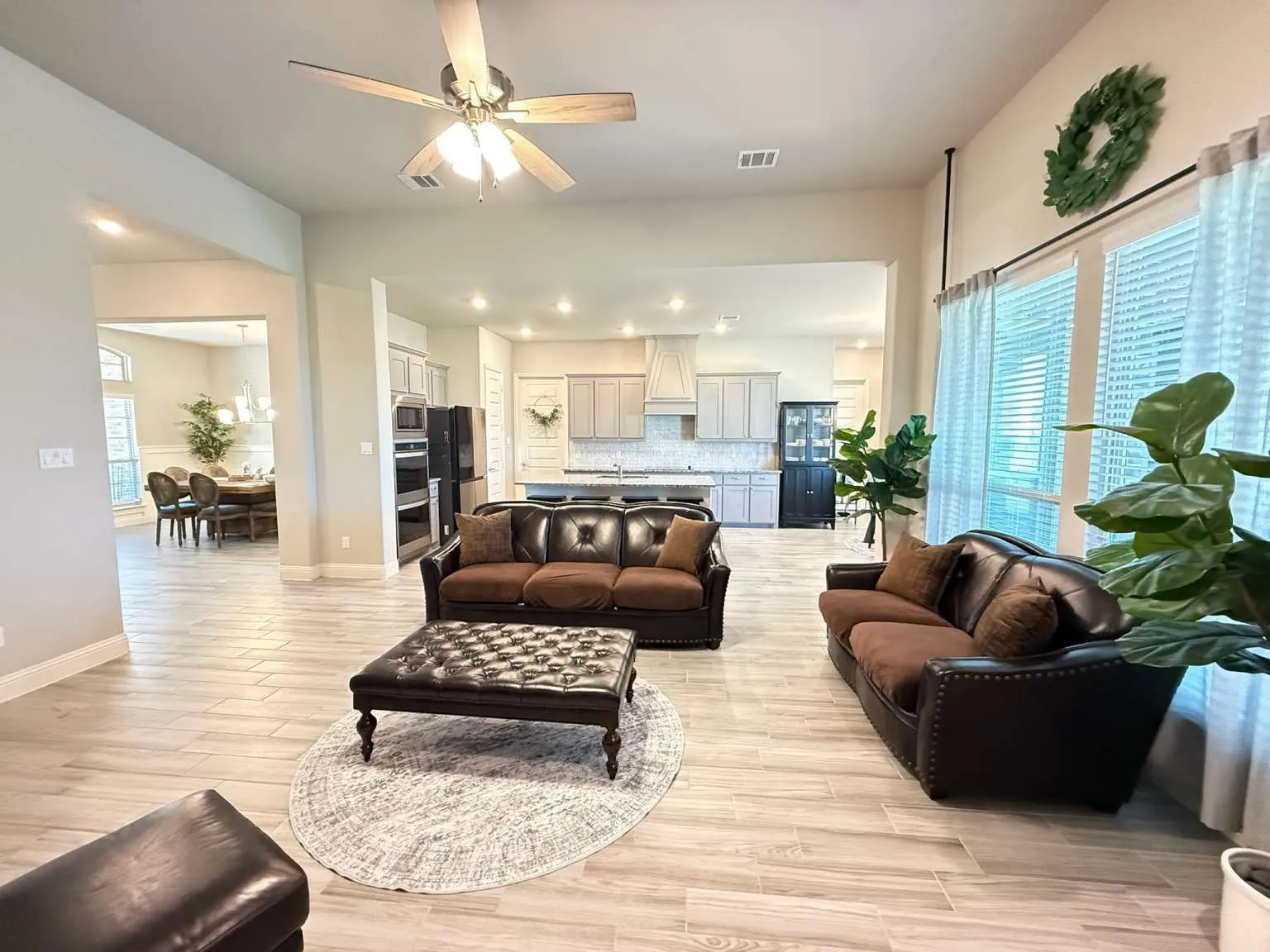 Single Family Residence For Sale in Kaufman County , 1549 Lynx Loop, Forney, Texas 75126, 4 Bedroom, 3 Bathroom, 3 Garage spaces, 3,104 Sqft, built in 2024, mls#21392141, Real Estate Agent in Forney, Homes For Sale in Kaufman county, Homes For Sale in Forney, Realtor in Forney Texas, Real Estate Brokerage Independent Realty Texas, Luminita Cordes Realtor