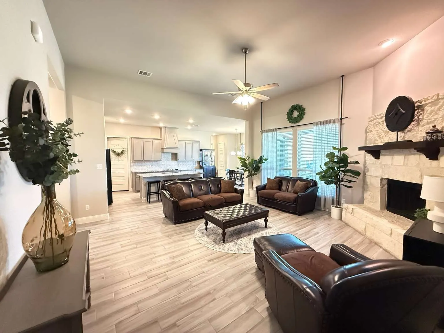 Single Family Residence For Sale in Kaufman County , 1549 Lynx Loop, Forney, Texas 75126, 4 Bedroom, 3 Bathroom, 3 Garage spaces, 3,104 Sqft, built in 2024, mls#21392141, Real Estate Agent in Forney, Homes For Sale in Kaufman county, Homes For Sale in Forney, Realtor in Forney Texas, Real Estate Brokerage Independent Realty Texas, Luminita Cordes Realtor