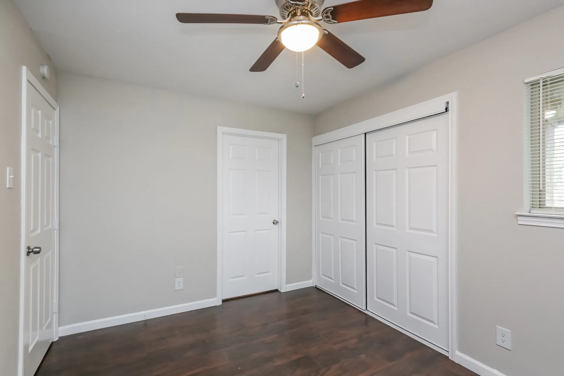 Single Family Residence For Rent in Dallas County , 7640 Ryanridge Drive, Dallas, Texas 75232, 3 Bedroom, 2 Bathroom, 2 Garage spaces, 1,274 Sqft, built in 1965, mls#21392152, Real Estate Agent in Dallas, Homes For Rent in Dallas county, Homes For Rent in Dallas, Realtor in Dallas Texas, Real Estate Brokerage Independent Realty Texas, Luminita Cordes Realtor
