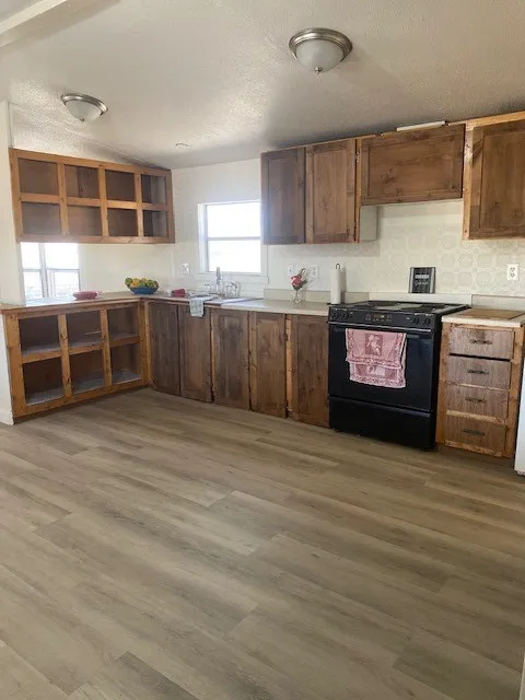 Single Family Residence For Rent in Jones County , 3724 County Road 458, Hawley, Texas 79525, 2 Bedroom, 2 Bathroom, Garage spaces, 1,152 Sqft, built in 1984, mls#21388409, Real Estate Agent in Hawley, Homes For Rent in Jones county, Homes For Rent in Hawley, Realtor in Hawley Texas, Real Estate Brokerage Independent Realty Texas, Luminita Cordes Realtor