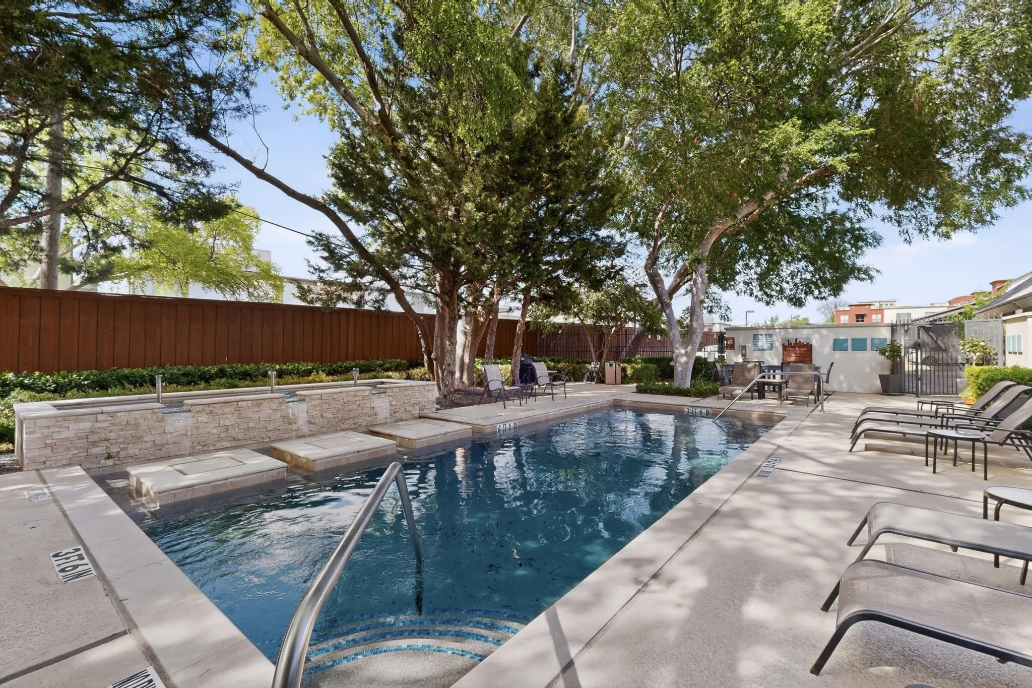 Condominium For Rent in Dallas County , 4605 Cedar Springs Road 224, Dallas, Texas 75219, 1 Bedroom, 1 Bathroom, Garage spaces, 749 Sqft, built in 2005, mls#21392160, Real Estate Agent in Dallas, Homes For Rent in Dallas county, Homes For Rent in Dallas, Realtor in Dallas Texas, Real Estate Brokerage Independent Realty Texas, Luminita Cordes Realtor