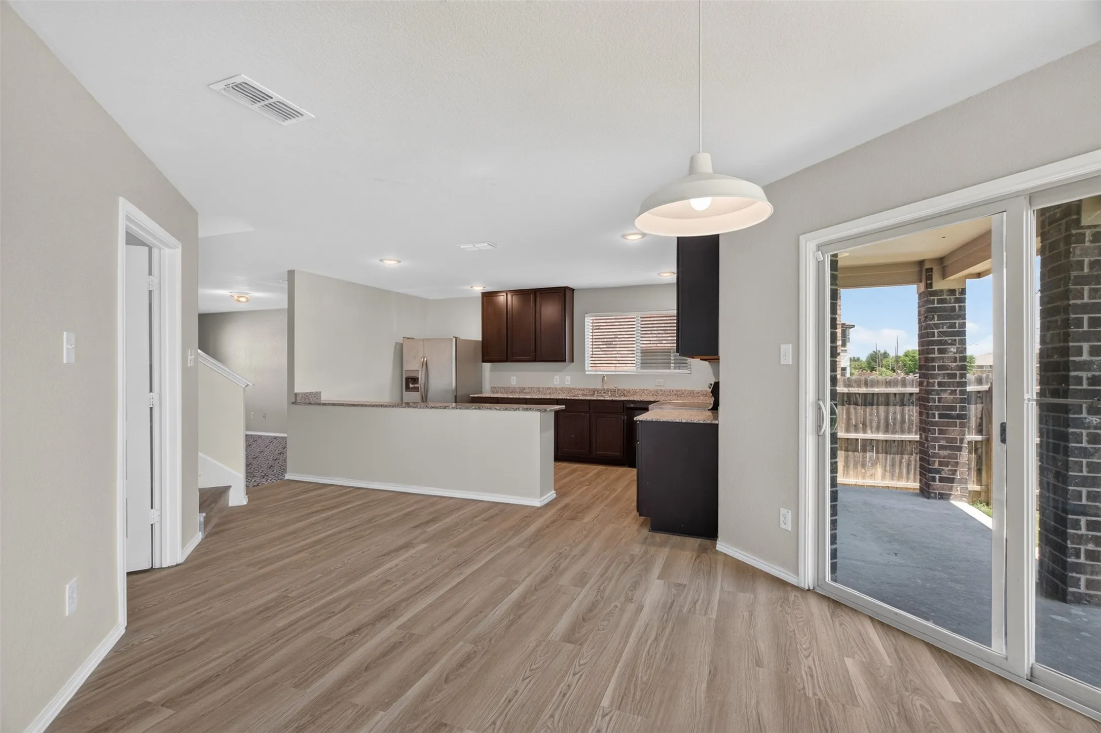 Single Family Residence For Rent in Tarrant County , 6341 Bollard Drive, Fort Worth, Texas 76179, 4 Bedroom, 4 Bathroom, 2 Garage spaces, 2,680 Sqft, built in 2020, mls#21392162, Real Estate Agent in Fort Worth, Homes For Rent in Tarrant county, Homes For Rent in Fort Worth, Realtor in Fort Worth Texas, Real Estate Brokerage Independent Realty Texas, Luminita Cordes Realtor