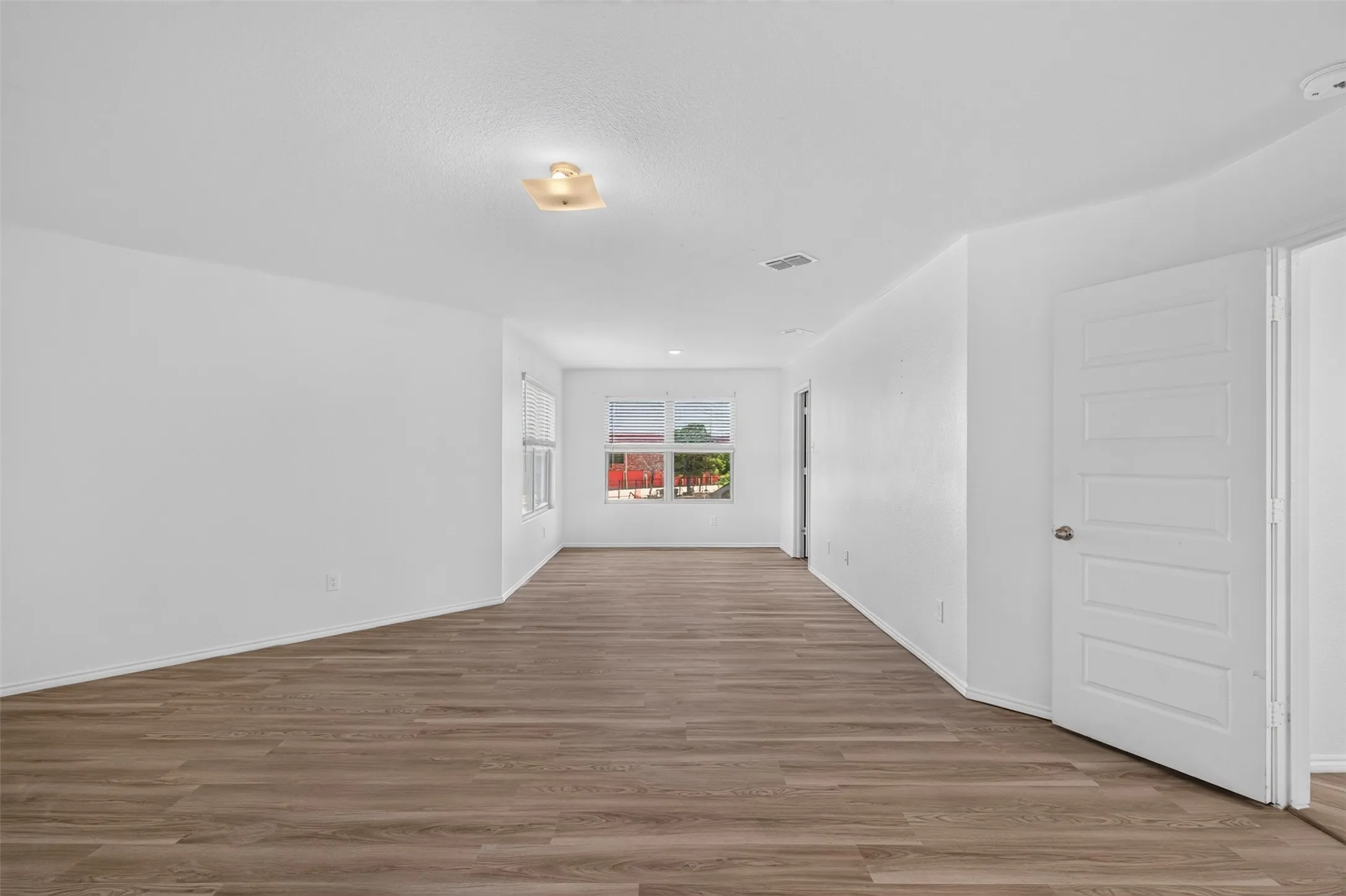 Single Family Residence For Rent in Tarrant County , 6341 Bollard Drive, Fort Worth, Texas 76179, 4 Bedroom, 4 Bathroom, 2 Garage spaces, 2,680 Sqft, built in 2020, mls#21392162, Real Estate Agent in Fort Worth, Homes For Rent in Tarrant county, Homes For Rent in Fort Worth, Realtor in Fort Worth Texas, Real Estate Brokerage Independent Realty Texas, Luminita Cordes Realtor