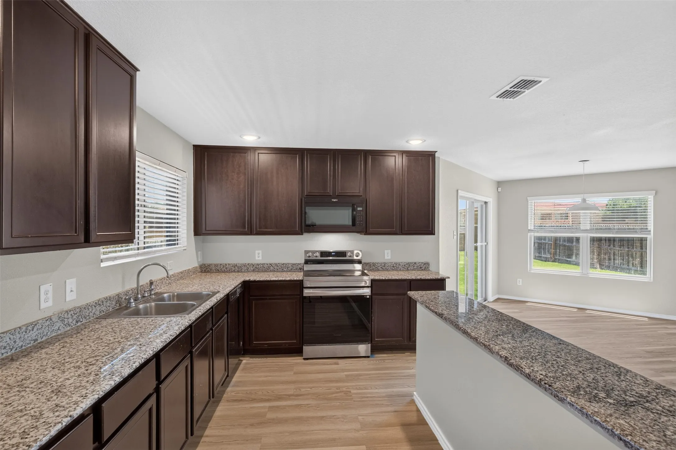 Single Family Residence For Rent in Tarrant County , 6341 Bollard Drive, Fort Worth, Texas 76179, 4 Bedroom, 4 Bathroom, 2 Garage spaces, 2,680 Sqft, built in 2020, mls#21392162, Real Estate Agent in Fort Worth, Homes For Rent in Tarrant county, Homes For Rent in Fort Worth, Realtor in Fort Worth Texas, Real Estate Brokerage Independent Realty Texas, Luminita Cordes Realtor