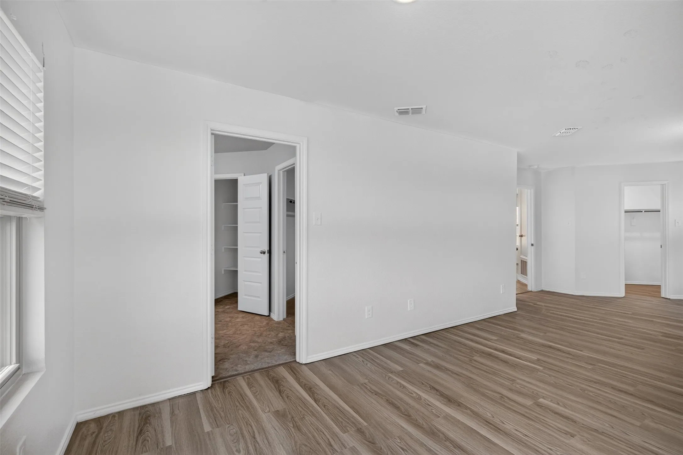 Single Family Residence For Rent in Tarrant County , 6341 Bollard Drive, Fort Worth, Texas 76179, 4 Bedroom, 4 Bathroom, 2 Garage spaces, 2,680 Sqft, built in 2020, mls#21392162, Real Estate Agent in Fort Worth, Homes For Rent in Tarrant county, Homes For Rent in Fort Worth, Realtor in Fort Worth Texas, Real Estate Brokerage Independent Realty Texas, Luminita Cordes Realtor