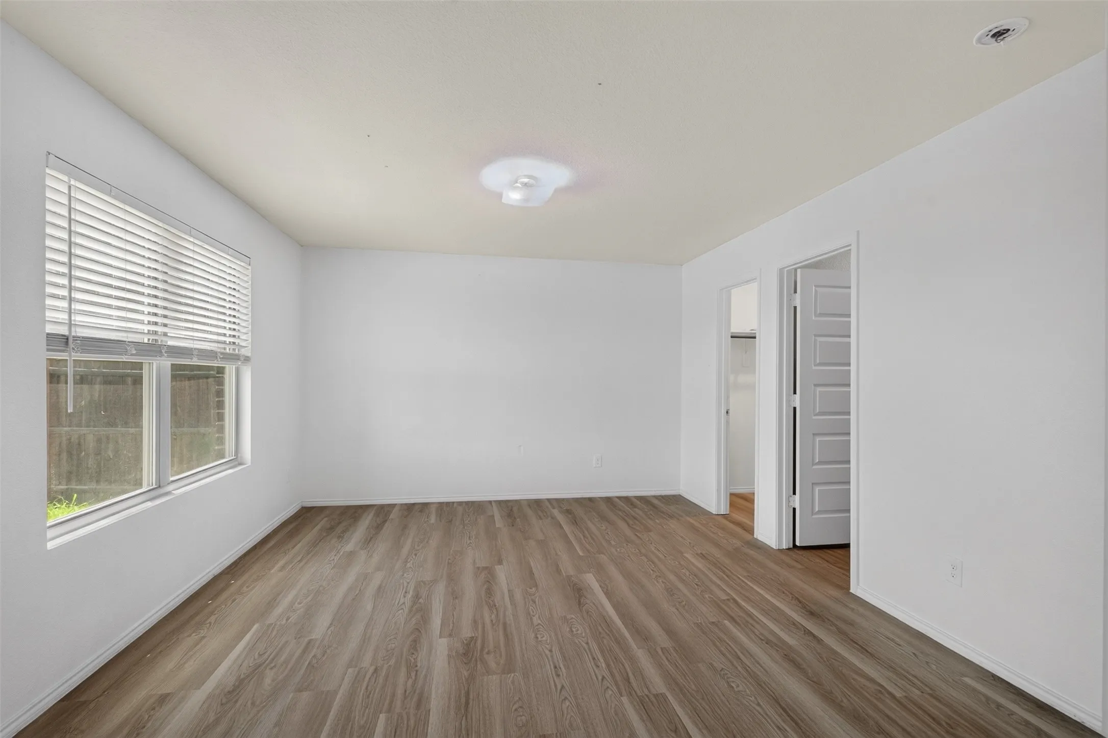 Single Family Residence For Rent in Tarrant County , 6341 Bollard Drive, Fort Worth, Texas 76179, 4 Bedroom, 4 Bathroom, 2 Garage spaces, 2,680 Sqft, built in 2020, mls#21392162, Real Estate Agent in Fort Worth, Homes For Rent in Tarrant county, Homes For Rent in Fort Worth, Realtor in Fort Worth Texas, Real Estate Brokerage Independent Realty Texas, Luminita Cordes Realtor