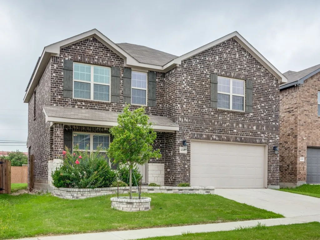 Single Family Residence For Rent