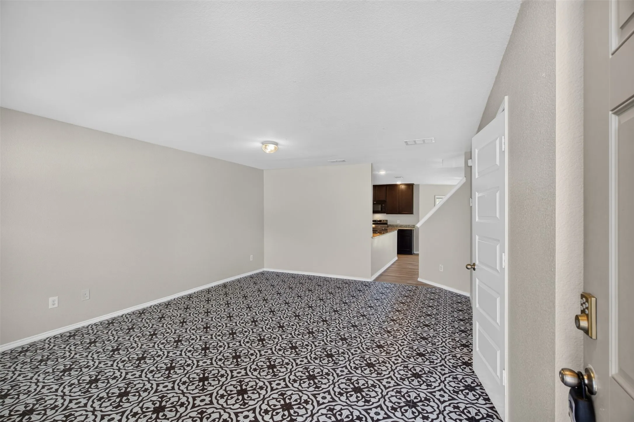 Single Family Residence For Rent in Tarrant County , 6341 Bollard Drive, Fort Worth, Texas 76179, 4 Bedroom, 4 Bathroom, 2 Garage spaces, 2,680 Sqft, built in 2020, mls#21392162, Real Estate Agent in Fort Worth, Homes For Rent in Tarrant county, Homes For Rent in Fort Worth, Realtor in Fort Worth Texas, Real Estate Brokerage Independent Realty Texas, Luminita Cordes Realtor