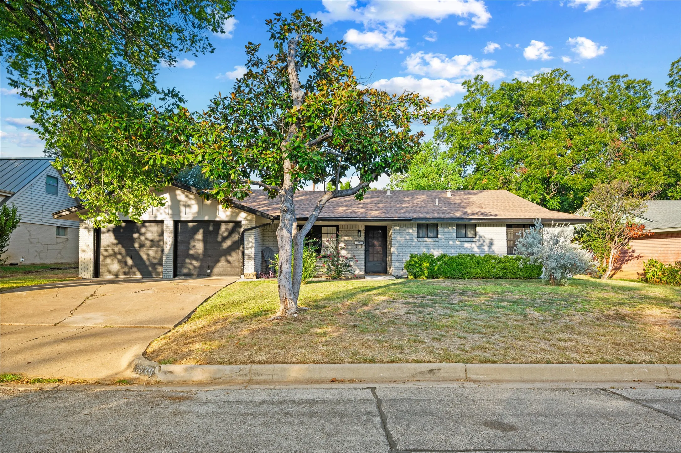 Single Family Residence For Sale