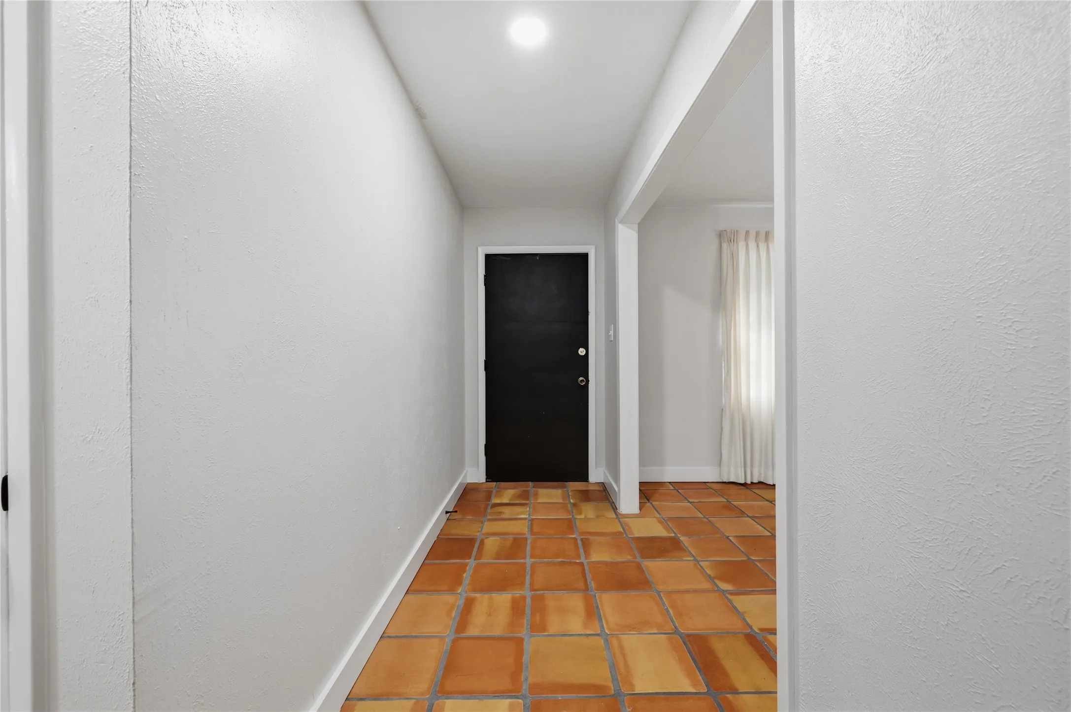 Single Family Residence For Sale in Tarrant County , 6920 Valhalla Road, Fort Worth, Texas 76116, 3 Bedroom, 2 Bathroom, 4 Garage spaces, 1,672 Sqft, built in 1959, mls#21391752, Real Estate Agent in Fort Worth, Homes For Sale in Tarrant county, Homes For Sale in Fort Worth, Realtor in Fort Worth Texas, Real Estate Brokerage Independent Realty Texas, Luminita Cordes Realtor