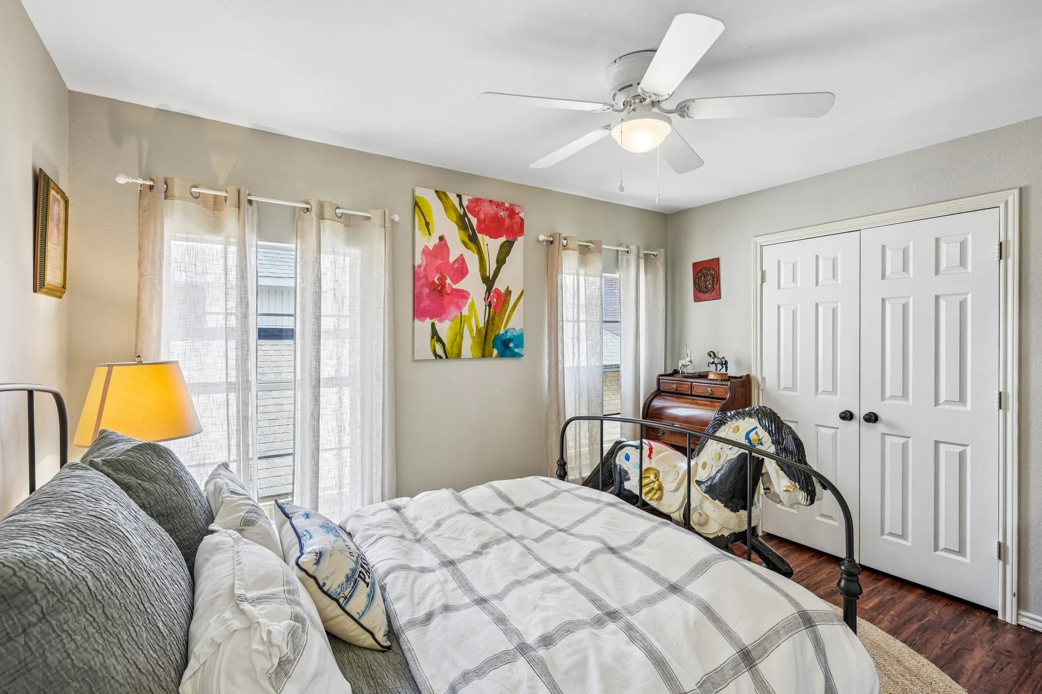 Single Family Residence For Sale in Rockwall County , 8722 Bayshore Lane, Rowlett, Texas 75088, 3 Bedroom, 3 Bathroom, 2 Garage spaces, 1,996 Sqft, built in 1993, mls#21392121, Real Estate Agent in Rowlett, Homes For Sale in Rockwall county, Homes For Sale in Rowlett, Realtor in Rowlett Texas, Real Estate Brokerage Independent Realty Texas, Luminita Cordes Realtor
