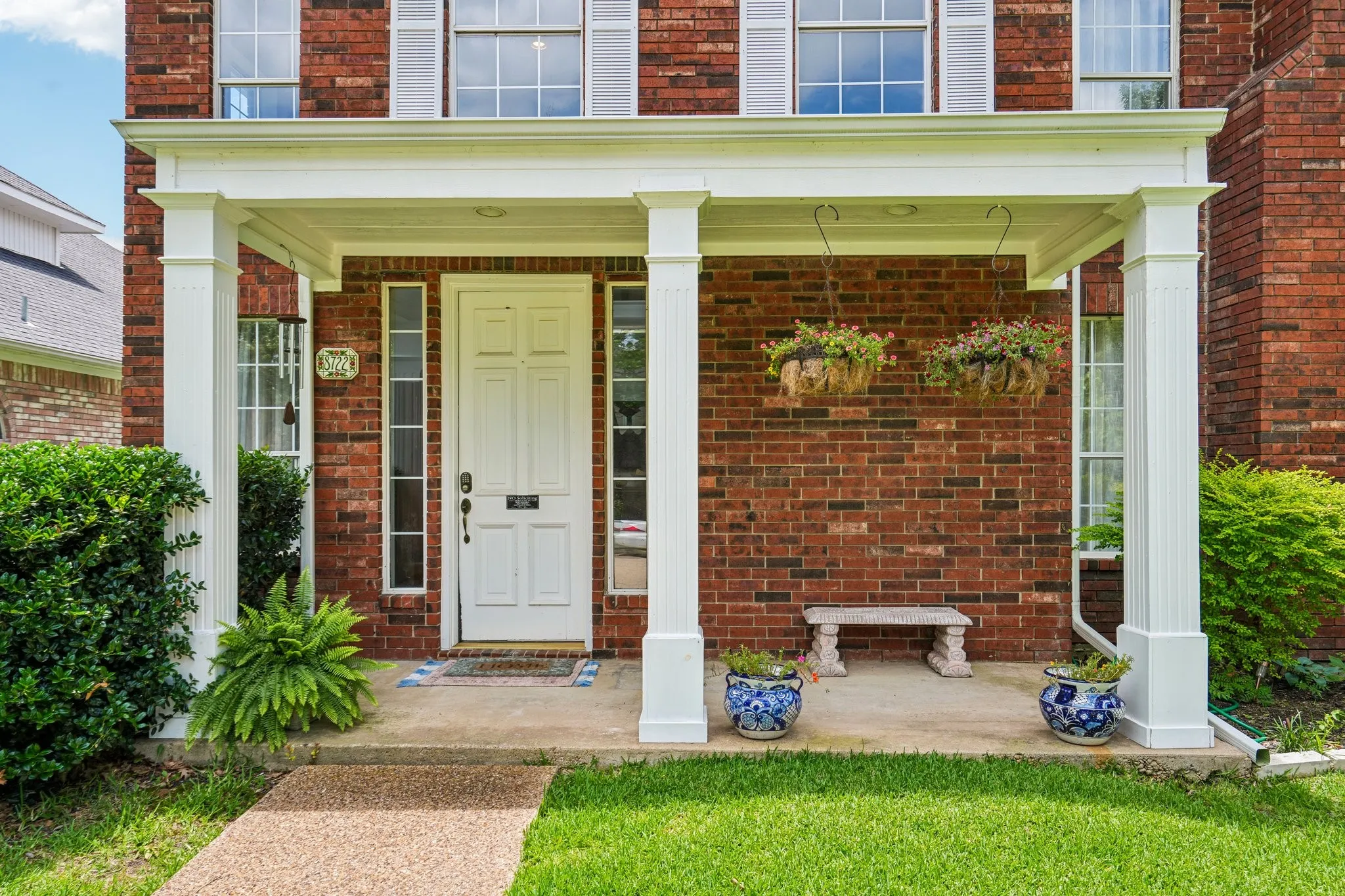 Single Family Residence For Sale in Rockwall County , 8722 Bayshore Lane, Rowlett, Texas 75088, 3 Bedroom, 3 Bathroom, 2 Garage spaces, 1,996 Sqft, built in 1993, mls#21392121, Real Estate Agent in Rowlett, Homes For Sale in Rockwall county, Homes For Sale in Rowlett, Realtor in Rowlett Texas, Real Estate Brokerage Independent Realty Texas, Luminita Cordes Realtor