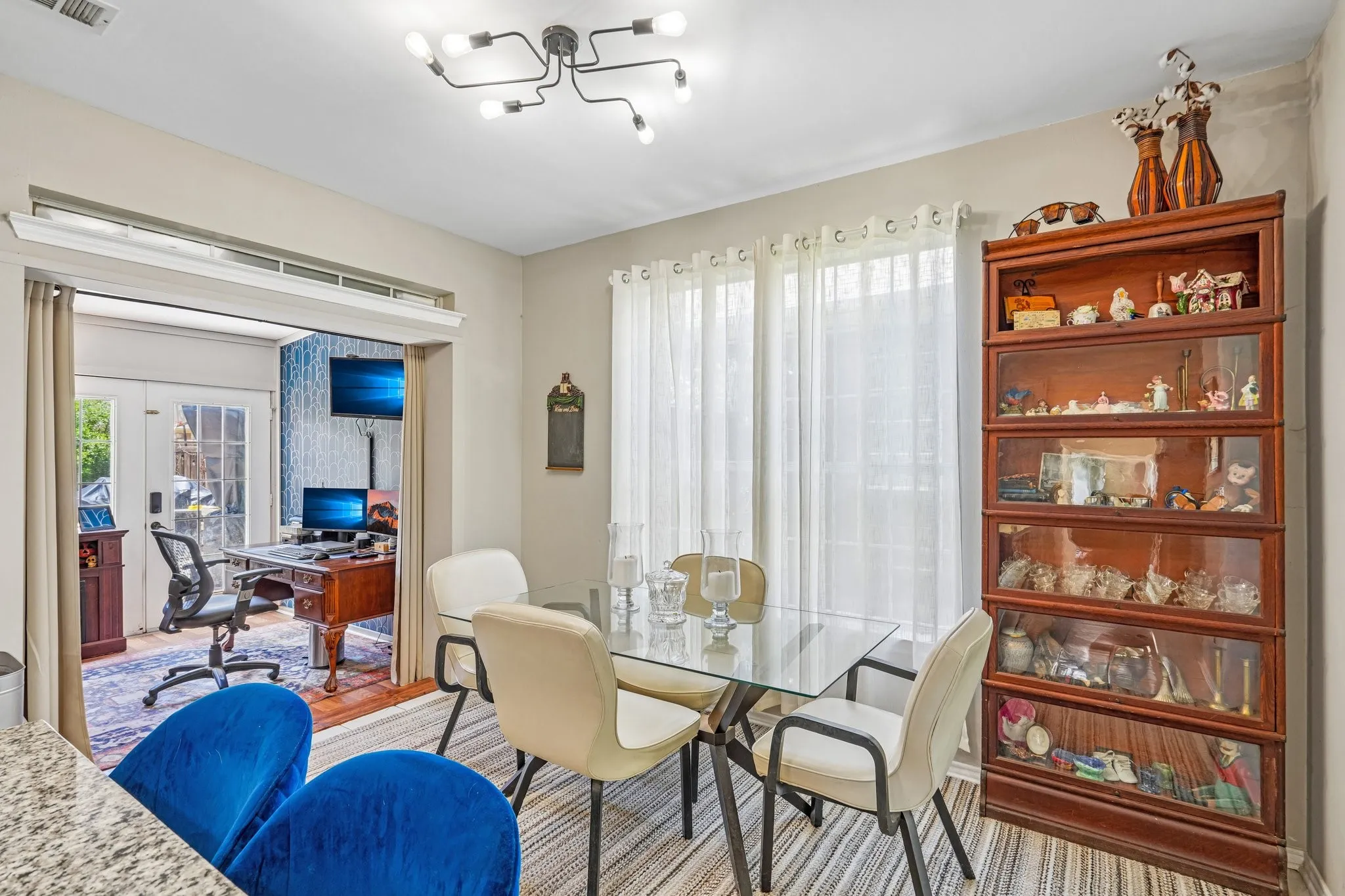 Breakfast Nook
