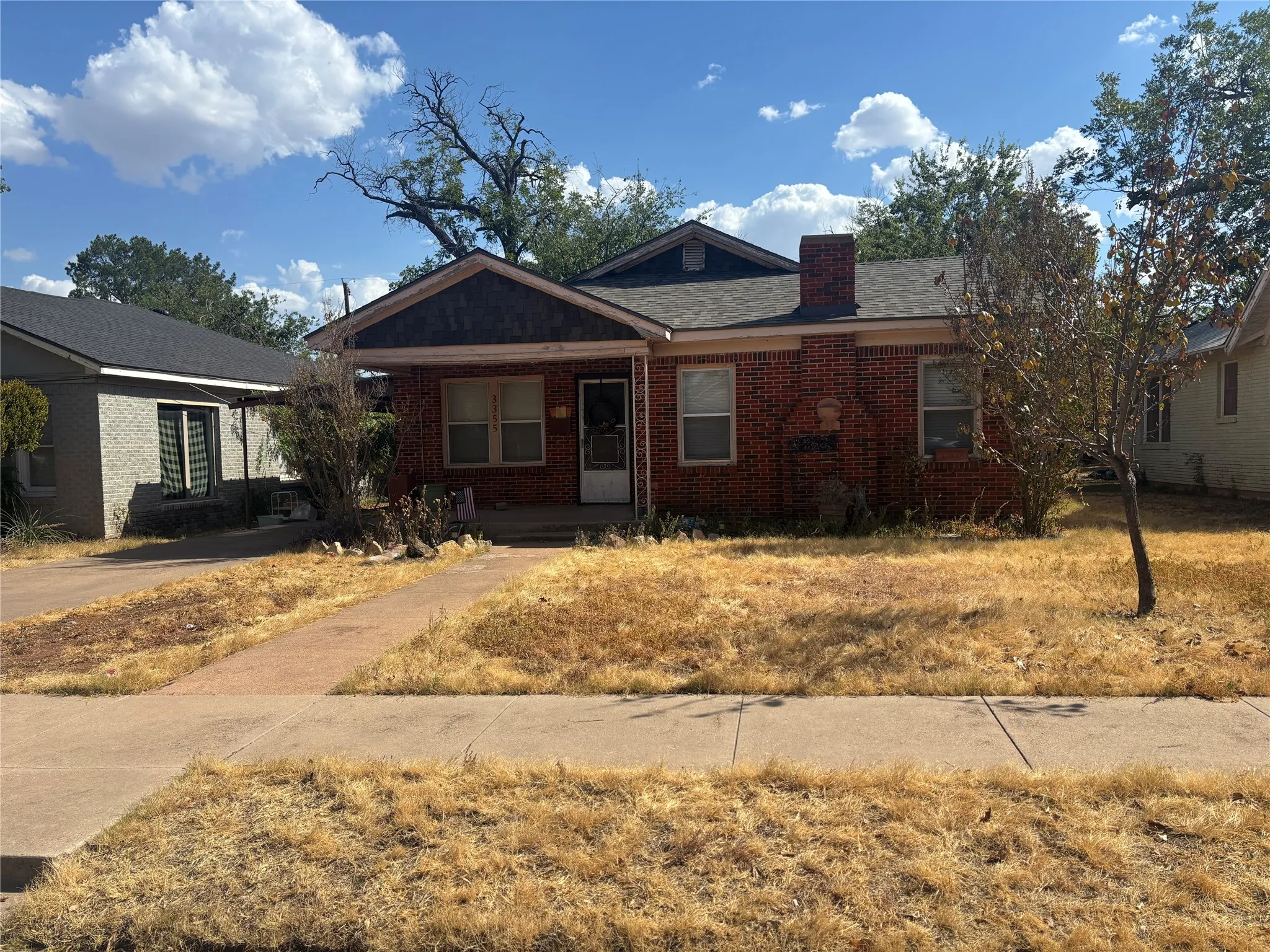 Single Family Residence For Rent in Taylor County , 3355 S 4th Street, Abilene, Texas 79605, 2 Bedroom, 1 Bathroom, 1 Garage spaces, 1,352 Sqft, built in 1927, mls#21392167, Real Estate Agent in Abilene, Homes For Rent in Taylor county, Homes For Rent in Abilene, Realtor in Abilene Texas, Real Estate Brokerage Independent Realty Texas, Luminita Cordes Realtor