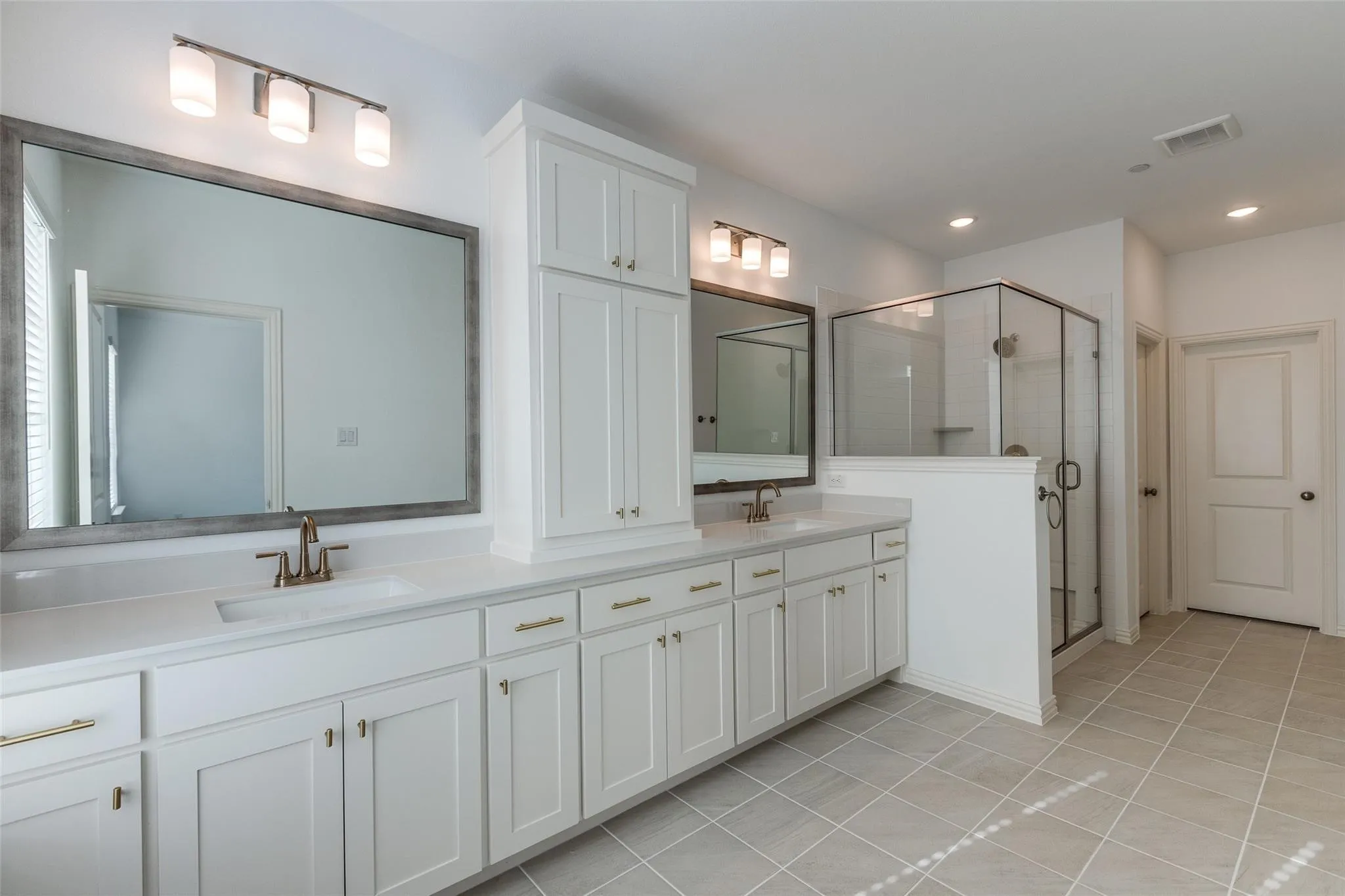 Single Family Residence For Rent in Collin County , 8864 Scarp Hill Lane, Frisco, Texas 75035, 3 Bedroom, 3 Bathroom, 2 Garage spaces, 2,286 Sqft, built in 2025, mls#21387761, Real Estate Agent in Frisco, Homes For Rent in Collin county, Homes For Rent in Frisco, Realtor in Frisco Texas, Real Estate Brokerage Independent Realty Texas, Luminita Cordes Realtor