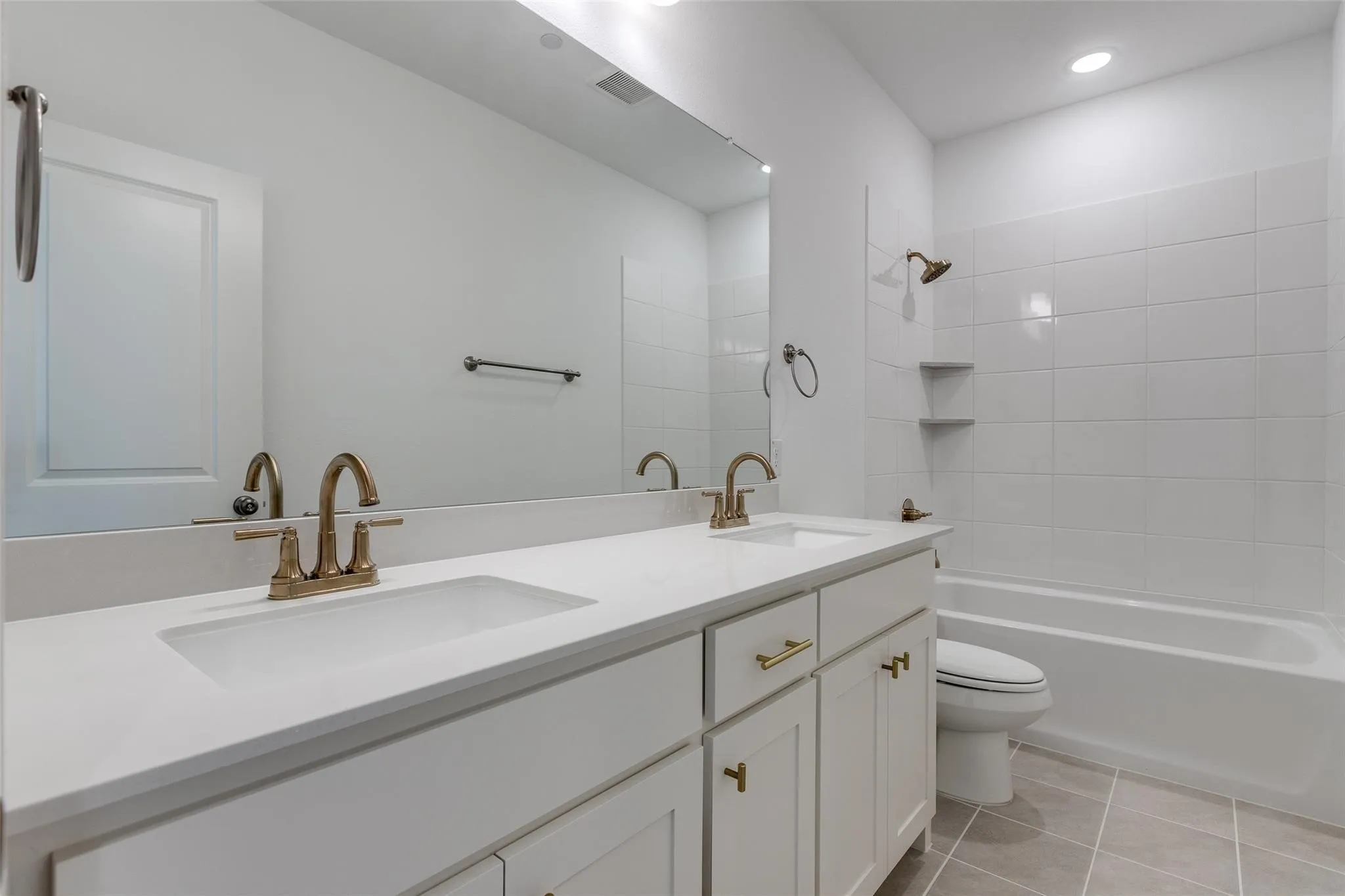 Single Family Residence For Rent in Collin County , 8864 Scarp Hill Lane, Frisco, Texas 75035, 3 Bedroom, 3 Bathroom, 2 Garage spaces, 2,286 Sqft, built in 2025, mls#21387761, Real Estate Agent in Frisco, Homes For Rent in Collin county, Homes For Rent in Frisco, Realtor in Frisco Texas, Real Estate Brokerage Independent Realty Texas, Luminita Cordes Realtor
