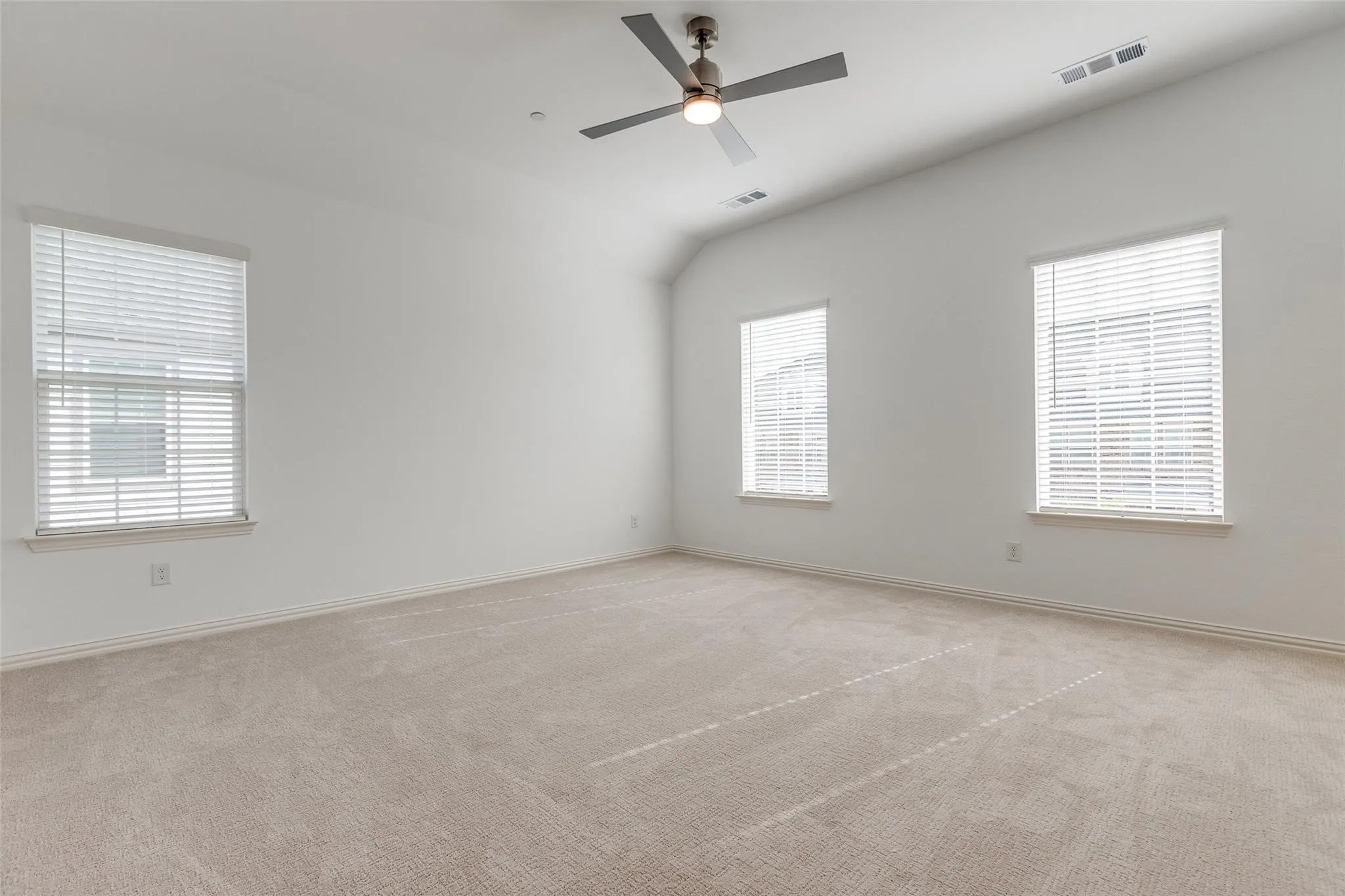 Single Family Residence For Rent in Collin County , 8864 Scarp Hill Lane, Frisco, Texas 75035, 3 Bedroom, 3 Bathroom, 2 Garage spaces, 2,286 Sqft, built in 2025, mls#21387761, Real Estate Agent in Frisco, Homes For Rent in Collin county, Homes For Rent in Frisco, Realtor in Frisco Texas, Real Estate Brokerage Independent Realty Texas, Luminita Cordes Realtor