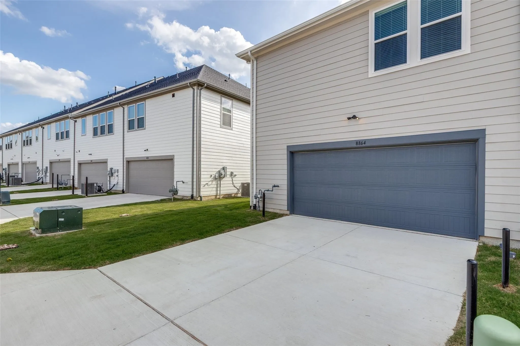 Single Family Residence For Rent in Collin County , 8864 Scarp Hill Lane, Frisco, Texas 75035, 3 Bedroom, 3 Bathroom, 2 Garage spaces, 2,286 Sqft, built in 2025, mls#21387761, Real Estate Agent in Frisco, Homes For Rent in Collin county, Homes For Rent in Frisco, Realtor in Frisco Texas, Real Estate Brokerage Independent Realty Texas, Luminita Cordes Realtor