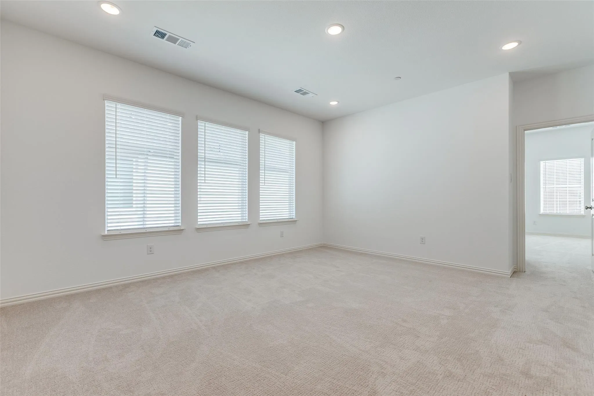 Single Family Residence For Rent in Collin County , 8864 Scarp Hill Lane, Frisco, Texas 75035, 3 Bedroom, 3 Bathroom, 2 Garage spaces, 2,286 Sqft, built in 2025, mls#21387761, Real Estate Agent in Frisco, Homes For Rent in Collin county, Homes For Rent in Frisco, Realtor in Frisco Texas, Real Estate Brokerage Independent Realty Texas, Luminita Cordes Realtor