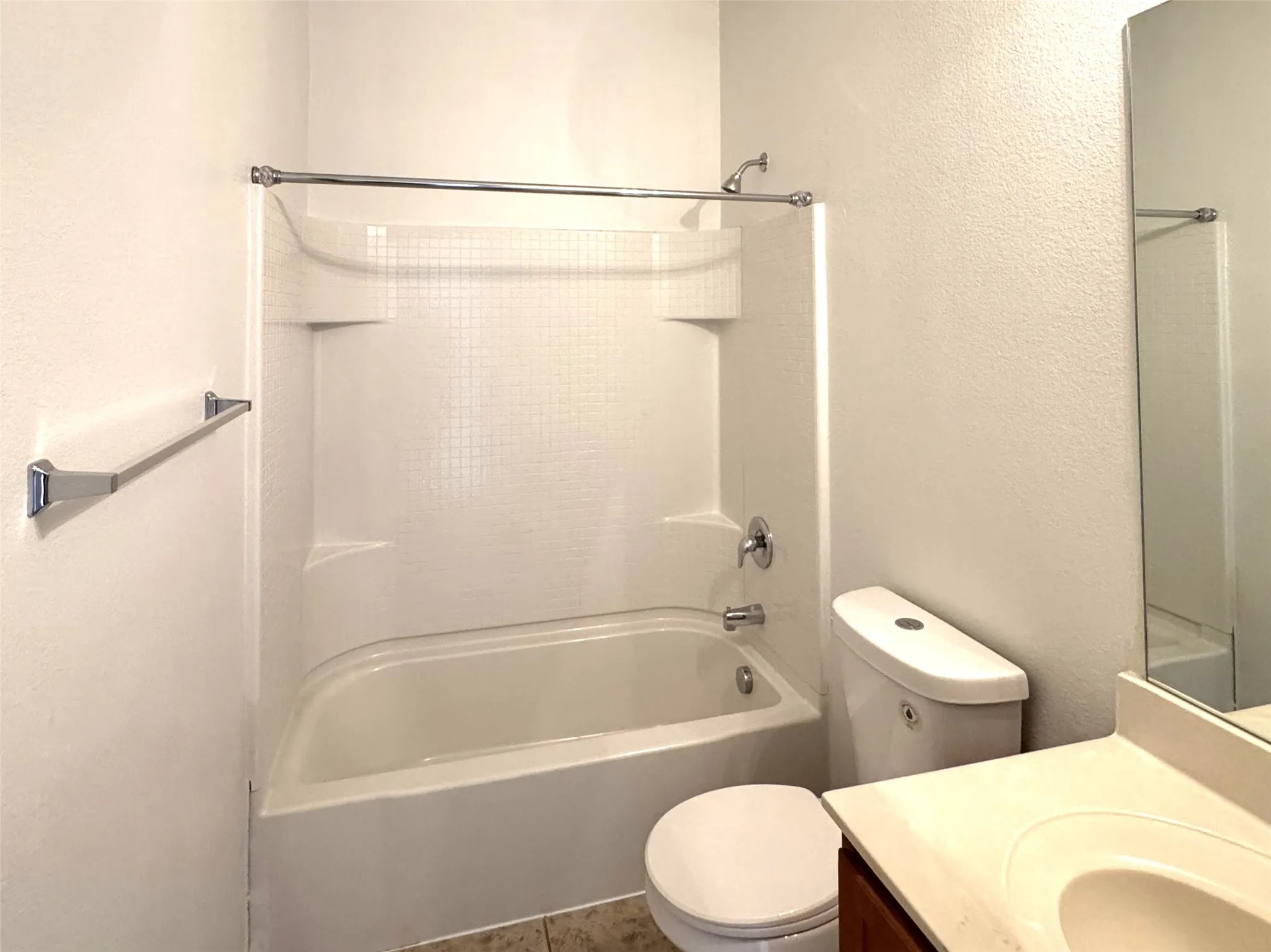 Single Family Residence For Rent in Tarrant County , 2340 Senepol Way, Fort Worth, Texas 76131, 3 Bedroom, 2 Bathroom, 2 Garage spaces, 1,452 Sqft, built in 2015, mls#21392179, Real Estate Agent in Fort Worth, Homes For Rent in Tarrant county, Homes For Rent in Fort Worth, Realtor in Fort Worth Texas, Real Estate Brokerage Independent Realty Texas, Luminita Cordes Realtor