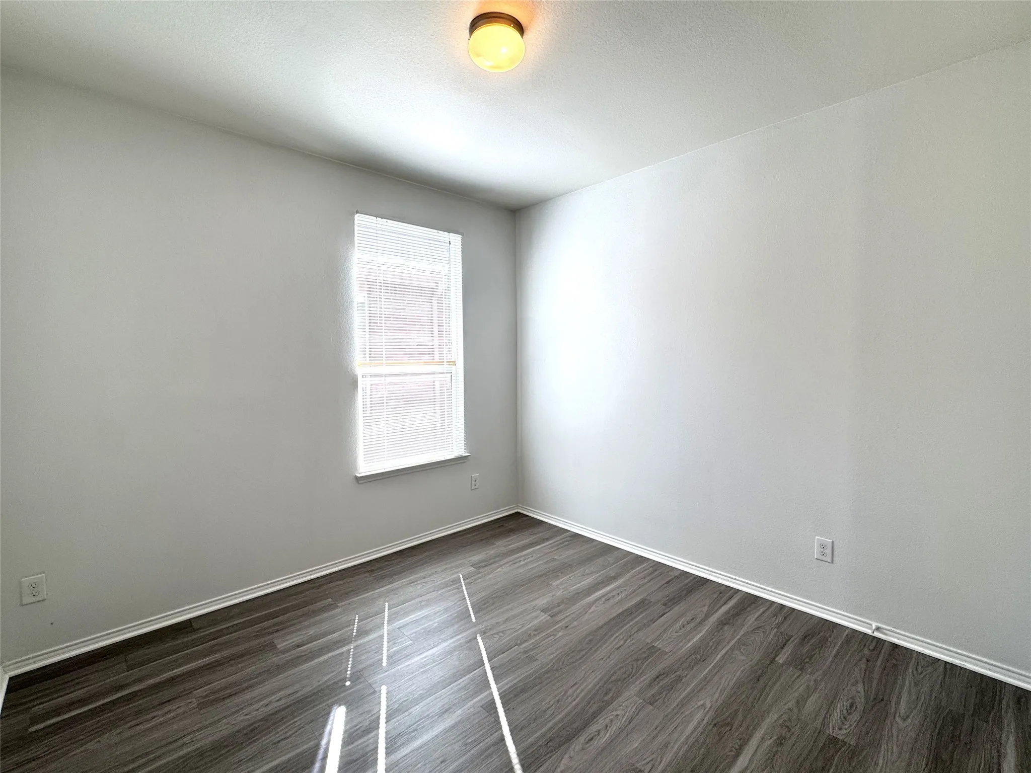 Single Family Residence For Rent in Tarrant County , 2340 Senepol Way, Fort Worth, Texas 76131, 3 Bedroom, 2 Bathroom, 2 Garage spaces, 1,452 Sqft, built in 2015, mls#21392179, Real Estate Agent in Fort Worth, Homes For Rent in Tarrant county, Homes For Rent in Fort Worth, Realtor in Fort Worth Texas, Real Estate Brokerage Independent Realty Texas, Luminita Cordes Realtor