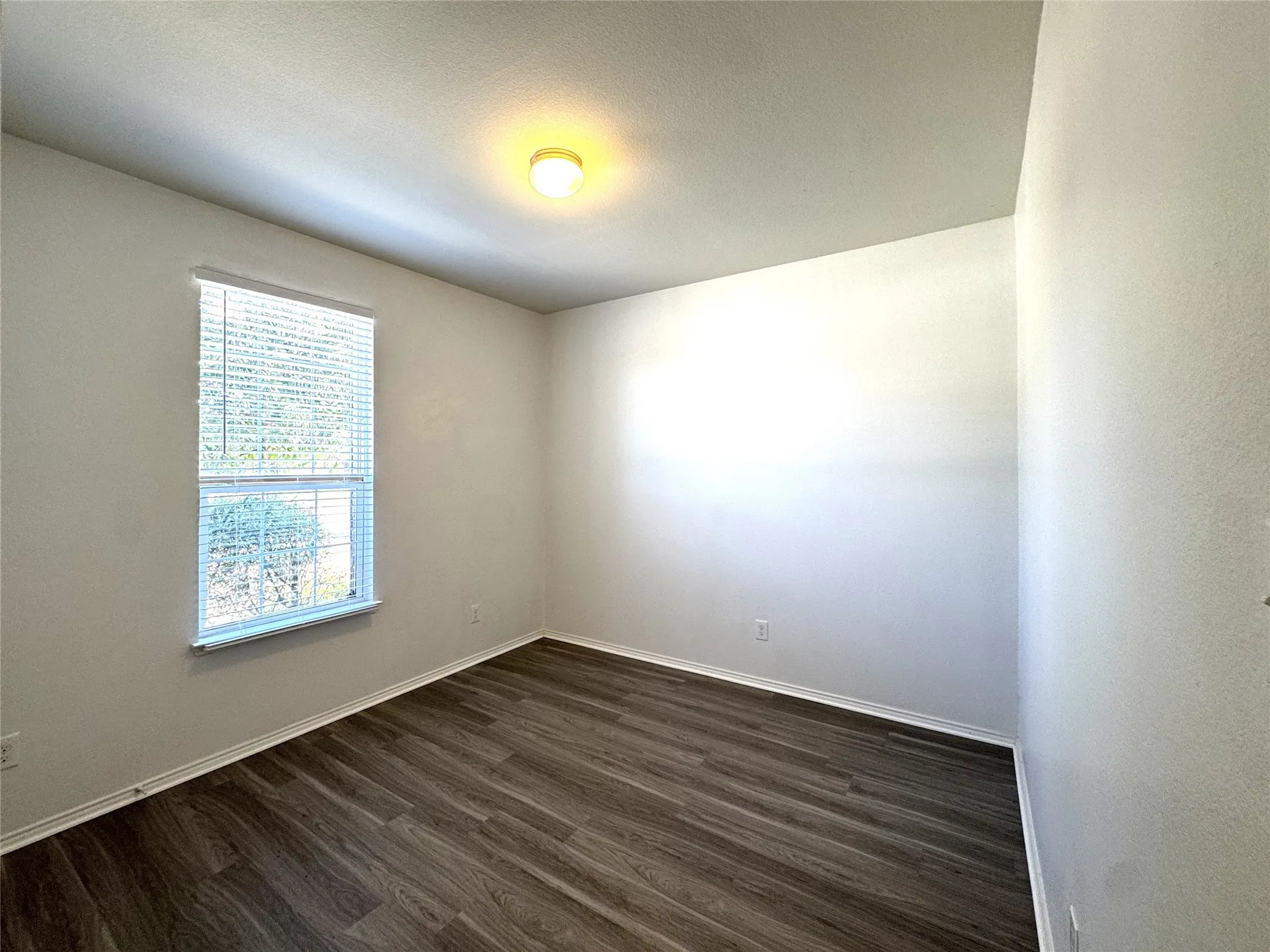 Single Family Residence For Rent in Tarrant County , 2340 Senepol Way, Fort Worth, Texas 76131, 3 Bedroom, 2 Bathroom, 2 Garage spaces, 1,452 Sqft, built in 2015, mls#21392179, Real Estate Agent in Fort Worth, Homes For Rent in Tarrant county, Homes For Rent in Fort Worth, Realtor in Fort Worth Texas, Real Estate Brokerage Independent Realty Texas, Luminita Cordes Realtor
