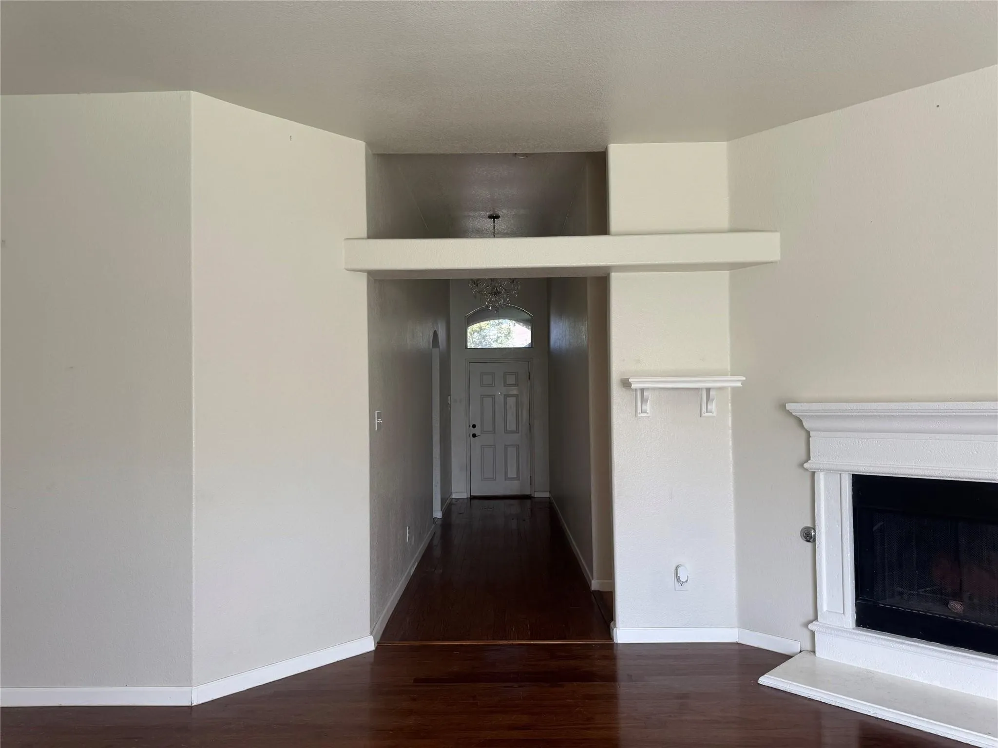 Single Family Residence For Sale in Tarrant County , 6711 Kinross Drive, Arlington, Texas 76002, 3 Bedroom, 2 Bathroom, 2 Garage spaces, 1,722 Sqft, built in 2003, mls#21392181, Real Estate Agent in Arlington, Homes For Sale in Tarrant county, Homes For Sale in Arlington, Realtor in Arlington Texas, Real Estate Brokerage Independent Realty Texas, Luminita Cordes Realtor