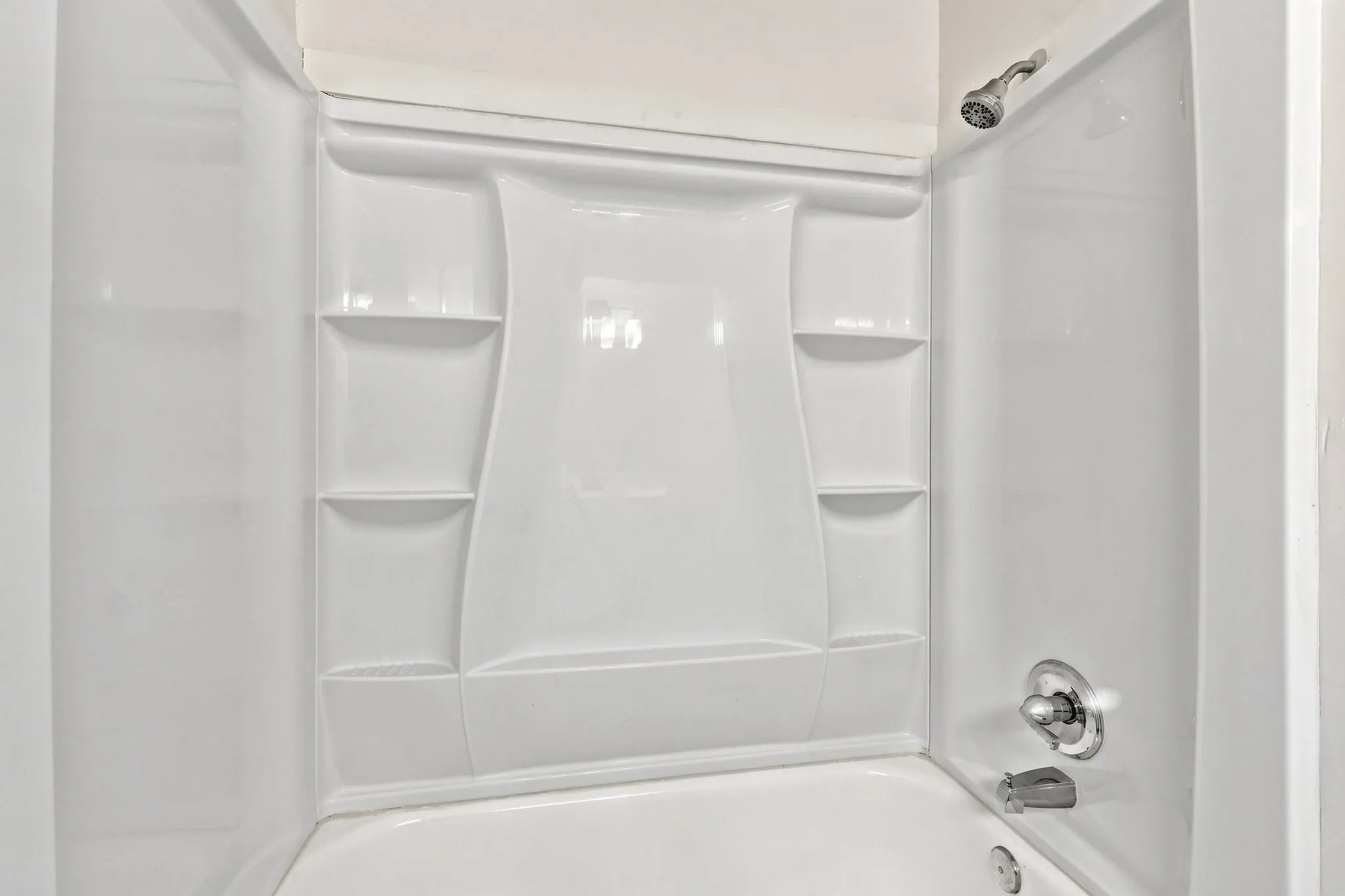 Quadruplex For Rent in Tarrant County , 8108 Foxfire Lane D, White Settlement, Texas 76108, 2 Bedroom, 2 Bathroom, Garage spaces, 1,082 Sqft, built in 1985, mls#21392183, Real Estate Agent in White Settlement, Homes For Rent in Tarrant county, Homes For Rent in White Settlement, Realtor in White Settlement Texas, Real Estate Brokerage Independent Realty Texas, Luminita Cordes Realtor