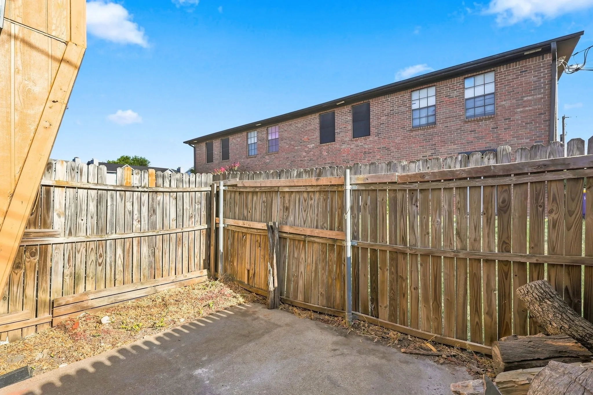 Quadruplex For Rent in Tarrant County , 8108 Foxfire Lane D, White Settlement, Texas 76108, 2 Bedroom, 2 Bathroom, Garage spaces, 1,082 Sqft, built in 1985, mls#21392183, Real Estate Agent in White Settlement, Homes For Rent in Tarrant county, Homes For Rent in White Settlement, Realtor in White Settlement Texas, Real Estate Brokerage Independent Realty Texas, Luminita Cordes Realtor