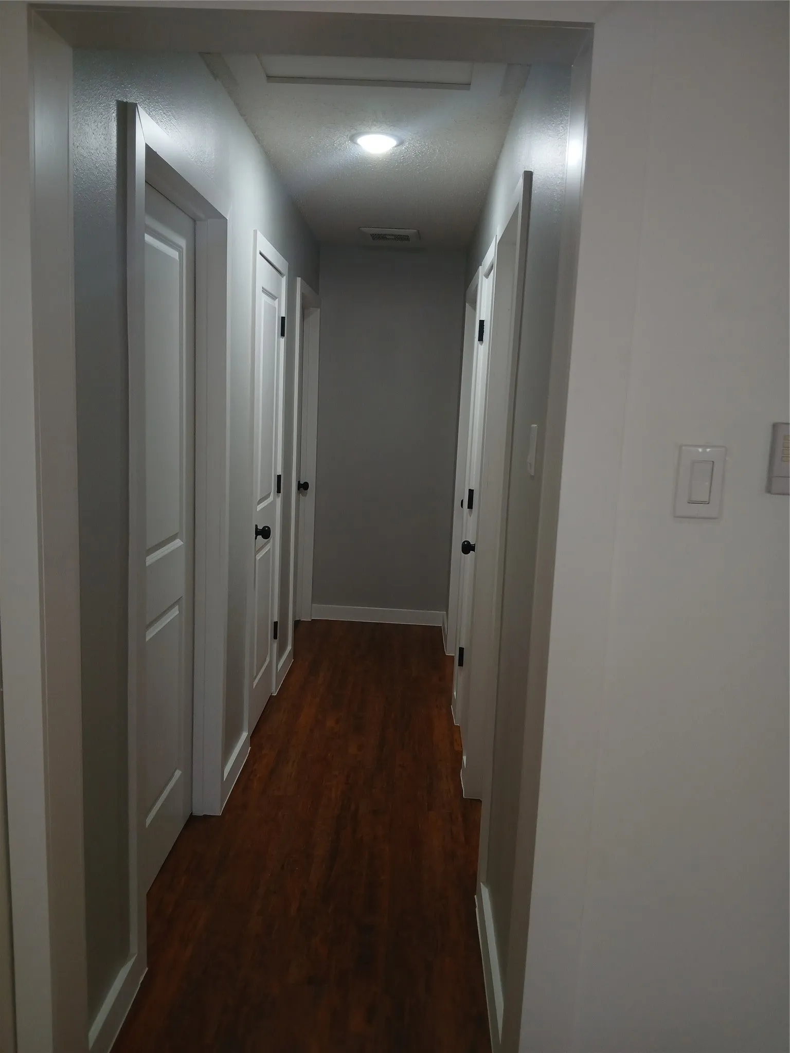Single Family Residence For Sale in Dallas County , 719 Kelso Drive, Dallas, Texas 75211, 3 Bedroom, 2 Bathroom, Garage spaces, 1,864 Sqft, built in 1967, mls#21392189, Real Estate Agent in Dallas, Homes For Sale in Dallas county, Homes For Sale in Dallas, Realtor in Dallas Texas, Real Estate Brokerage Independent Realty Texas, Luminita Cordes Realtor
