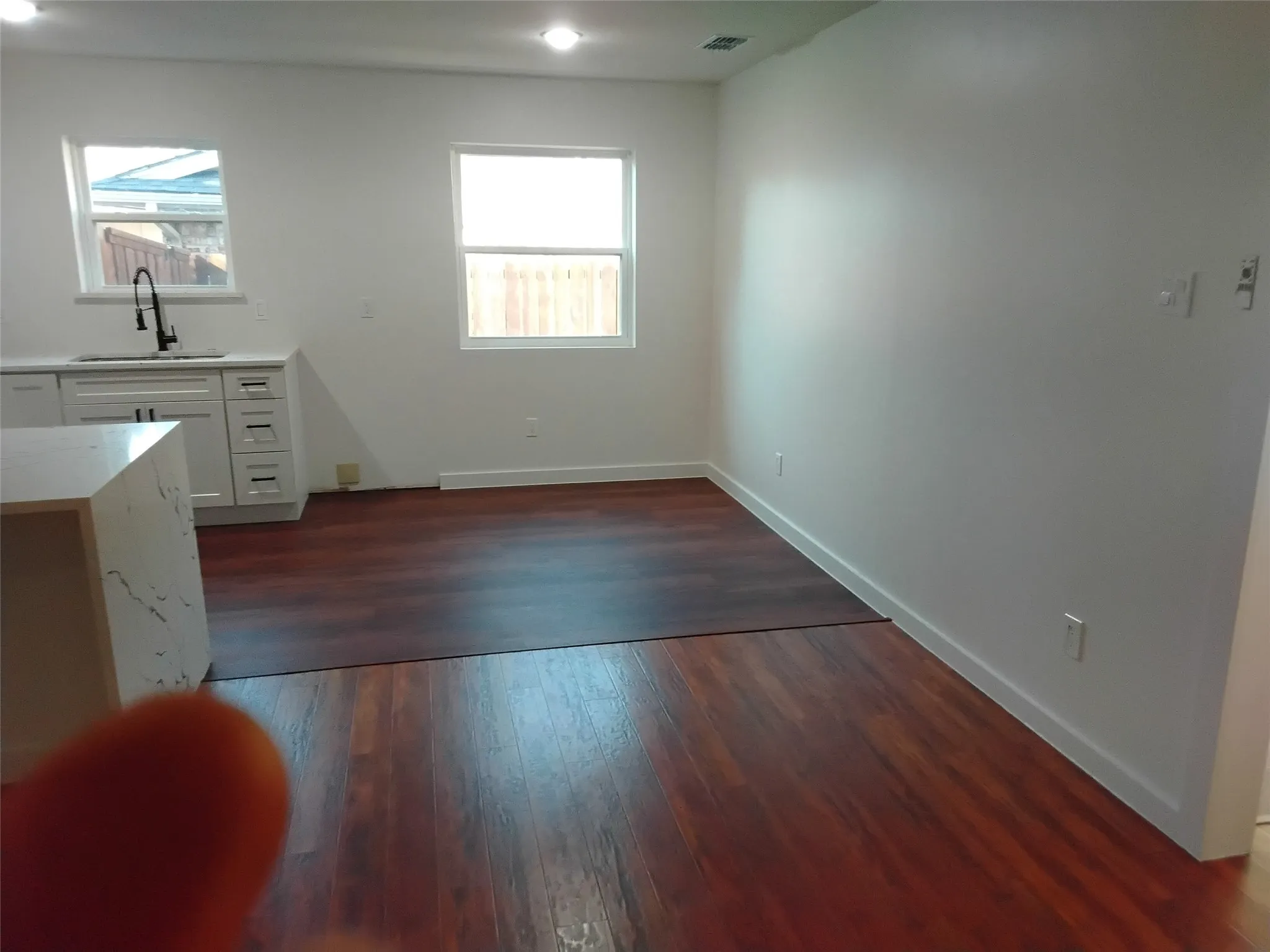 Single Family Residence For Sale in Dallas County , 719 Kelso Drive, Dallas, Texas 75211, 3 Bedroom, 2 Bathroom, Garage spaces, 1,864 Sqft, built in 1967, mls#21392189, Real Estate Agent in Dallas, Homes For Sale in Dallas county, Homes For Sale in Dallas, Realtor in Dallas Texas, Real Estate Brokerage Independent Realty Texas, Luminita Cordes Realtor