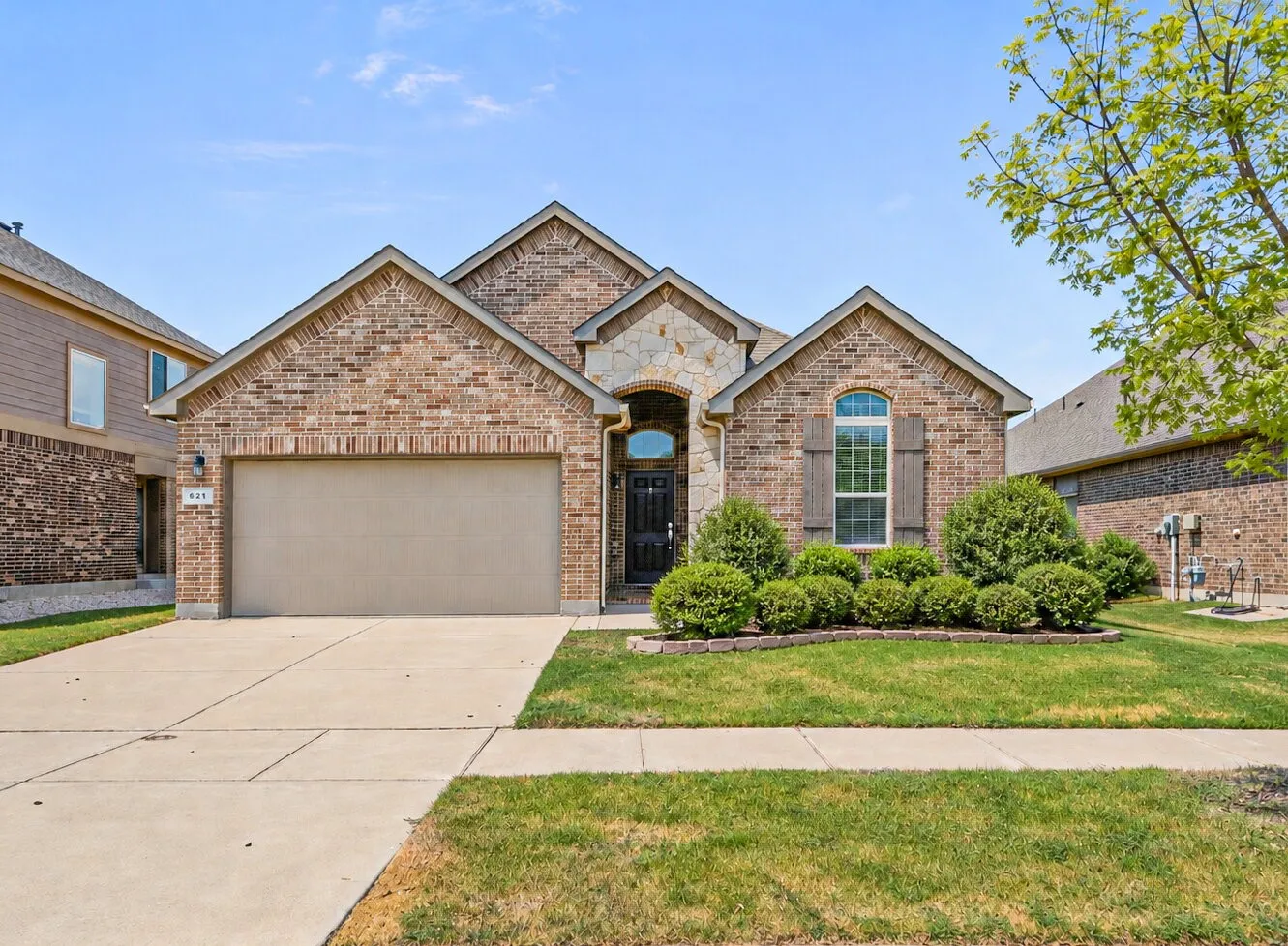 Single Family Residence For Rent