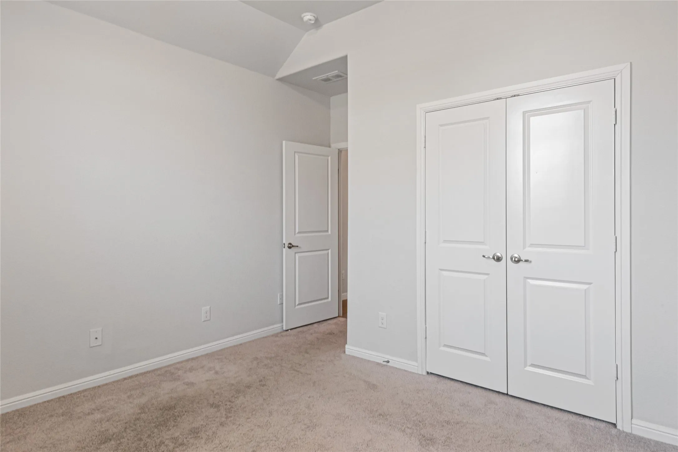 Single Family Residence For Rent in Denton County , 821 Falcon Road, Argyle, Texas 76226, 4 Bedroom, 2 Bathroom, 2 Garage spaces, 1,813 Sqft, built in 2018, mls#21392146, Real Estate Agent in Argyle, Homes For Rent in Denton county, Homes For Rent in Argyle, Realtor in Argyle Texas, Real Estate Brokerage Independent Realty Texas, Luminita Cordes Realtor